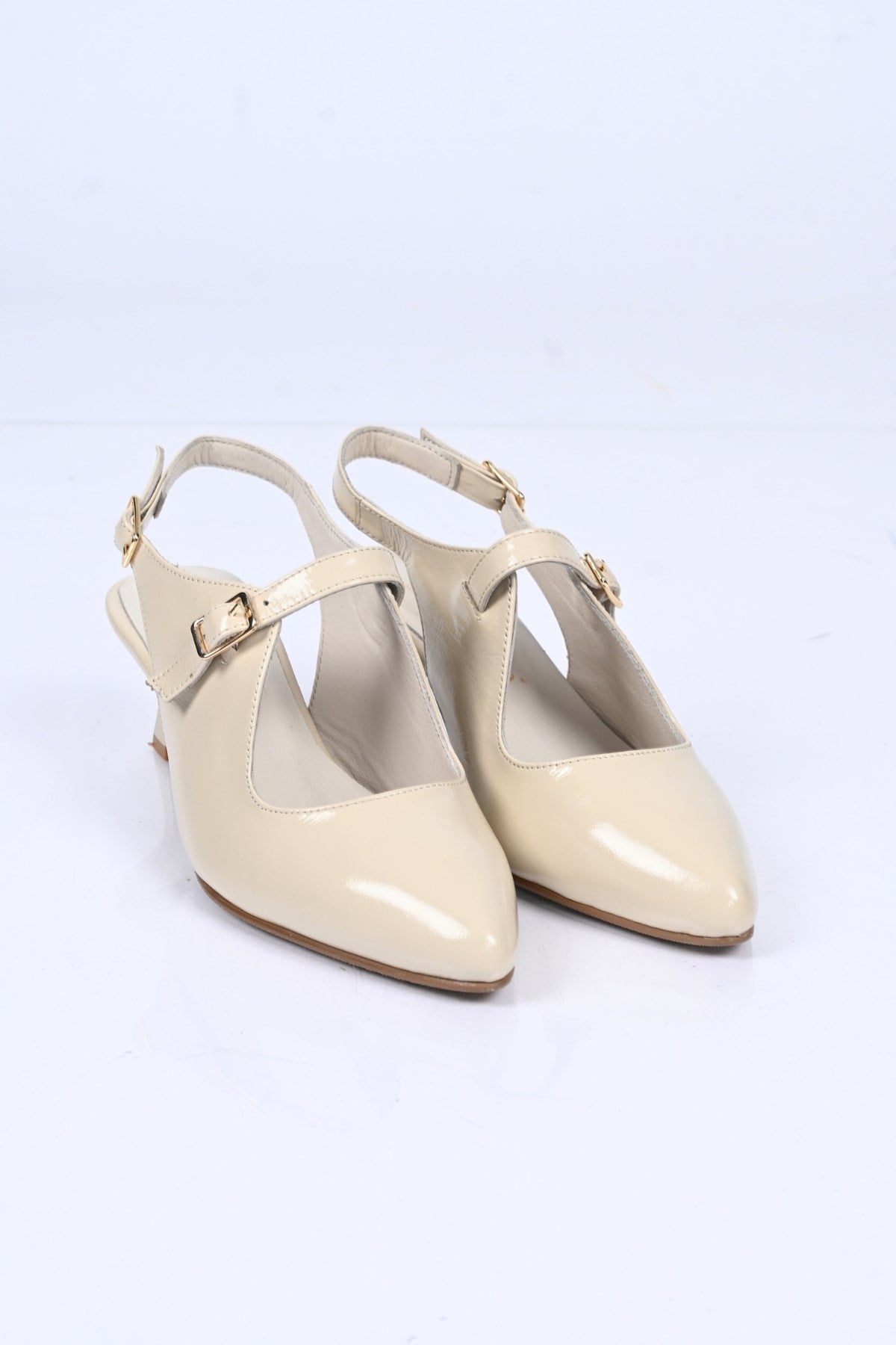Bestello Bağcıksız Neolit Taban Hakiki Deri Arkası Açık Sivri Burun İnce Topuklu Ayakkabı 342-561 Ka342-561_BEJ RUGAN_35Thin Heels
