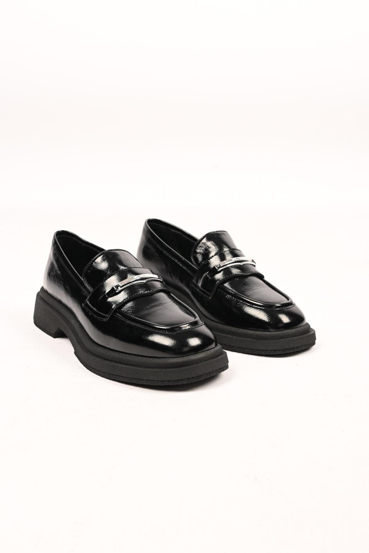 Bestello Bağcıksız Tokalı Termo Taban Hakiki Deri Casual 334-1845-28 Kadın Ayakkabı334-1845-28_SIYAH KIRI_36Casuals