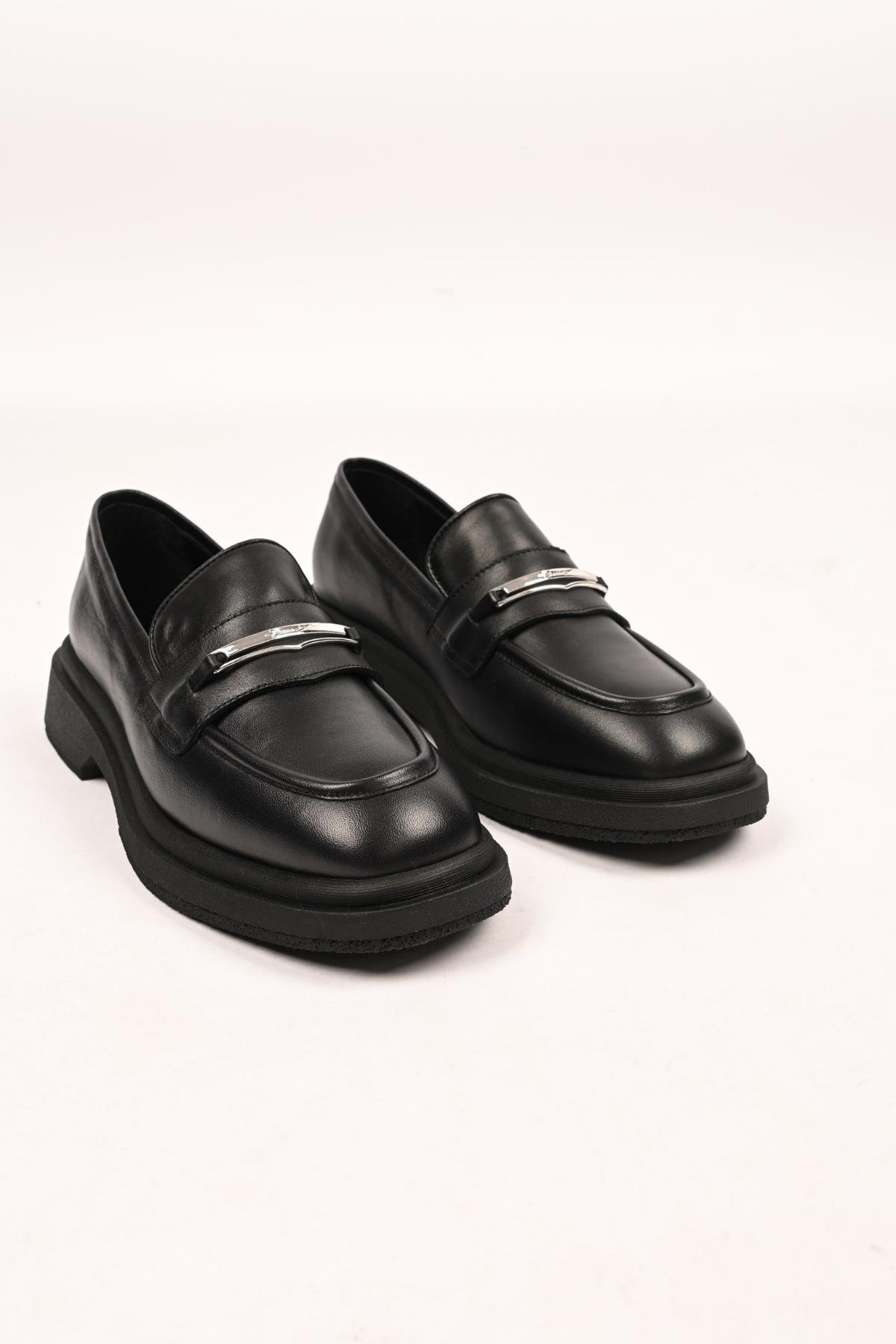 Bestello Bağcıksız Tokalı Termo Taban Hakiki Deri Casual 334-1845-28 Kadın Ayakkabı334-1845-28_SIYAH_36Casuals