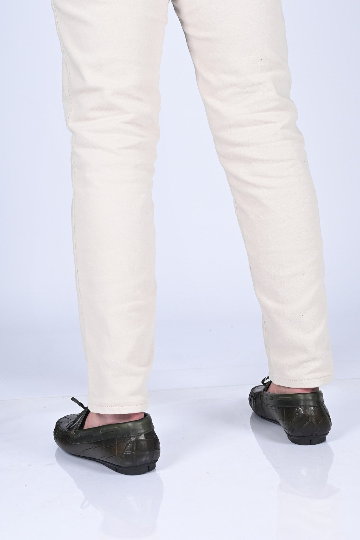 Bestello Erkek Kroko Detaylı Hakiki Deri Loafer - Fiyonklu Klasik AyakkabıBestello Bağcıksız Fiyonklu Poliüretan Taban Hakiki Deri Loafer 028-2068-26Y Erkek Ayakkabı028-2068-26Y_YESIL KROK_39Loafer