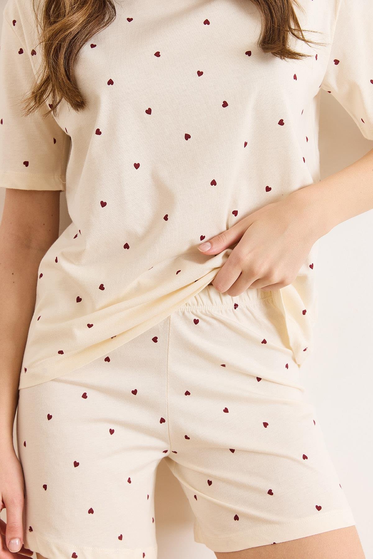 %100 Pamuk Şortlu Pijama Takım Bej Kalp