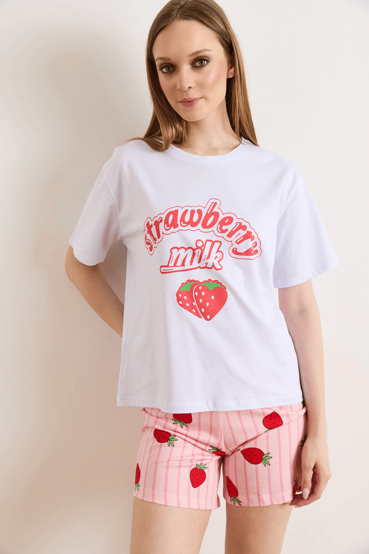 %100 Pamuk Şortlu Pijama Takım Çilek Beyaz Pembe