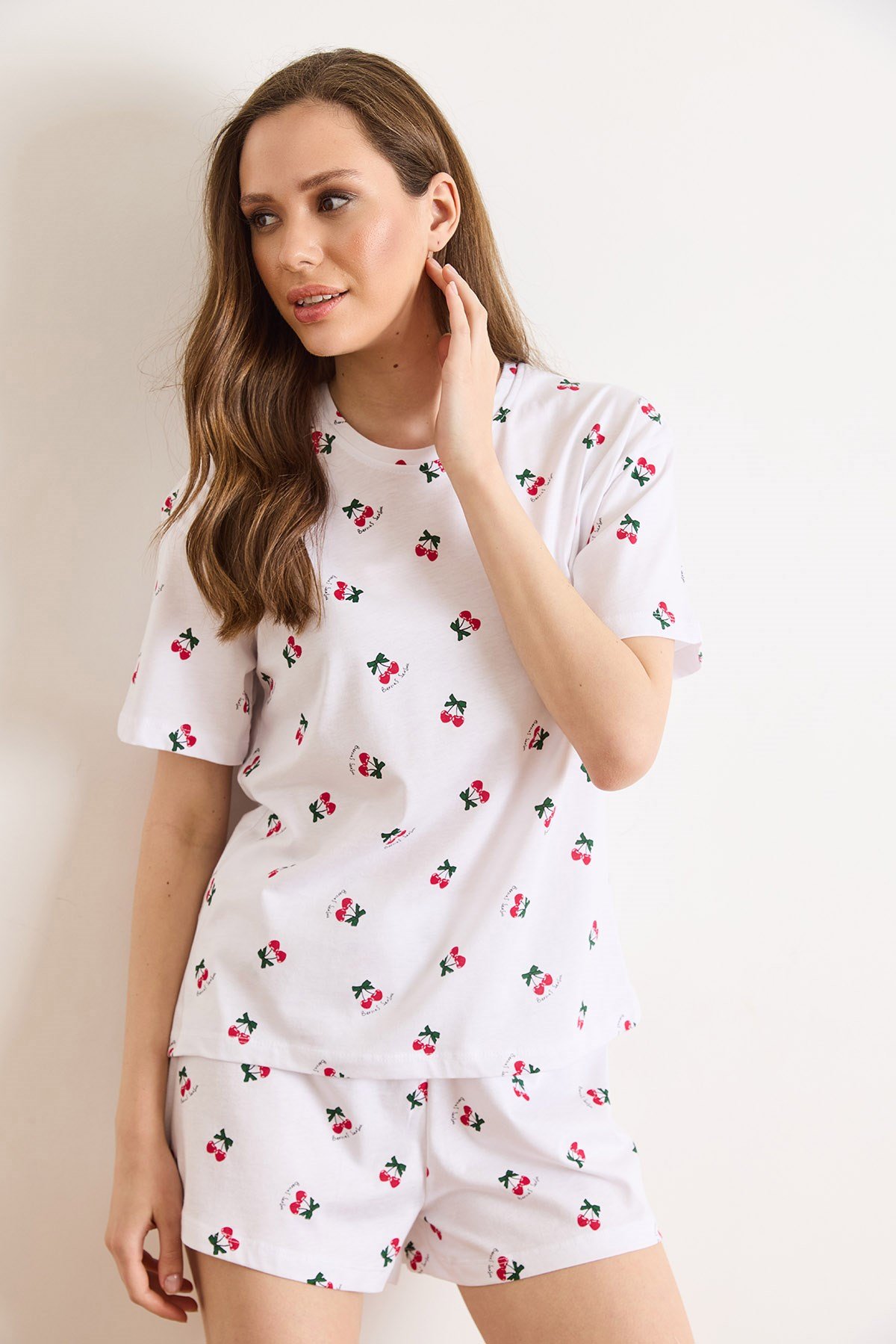 %100 Pamuk Şortlu Pijama Takım Kiraz Beyaz