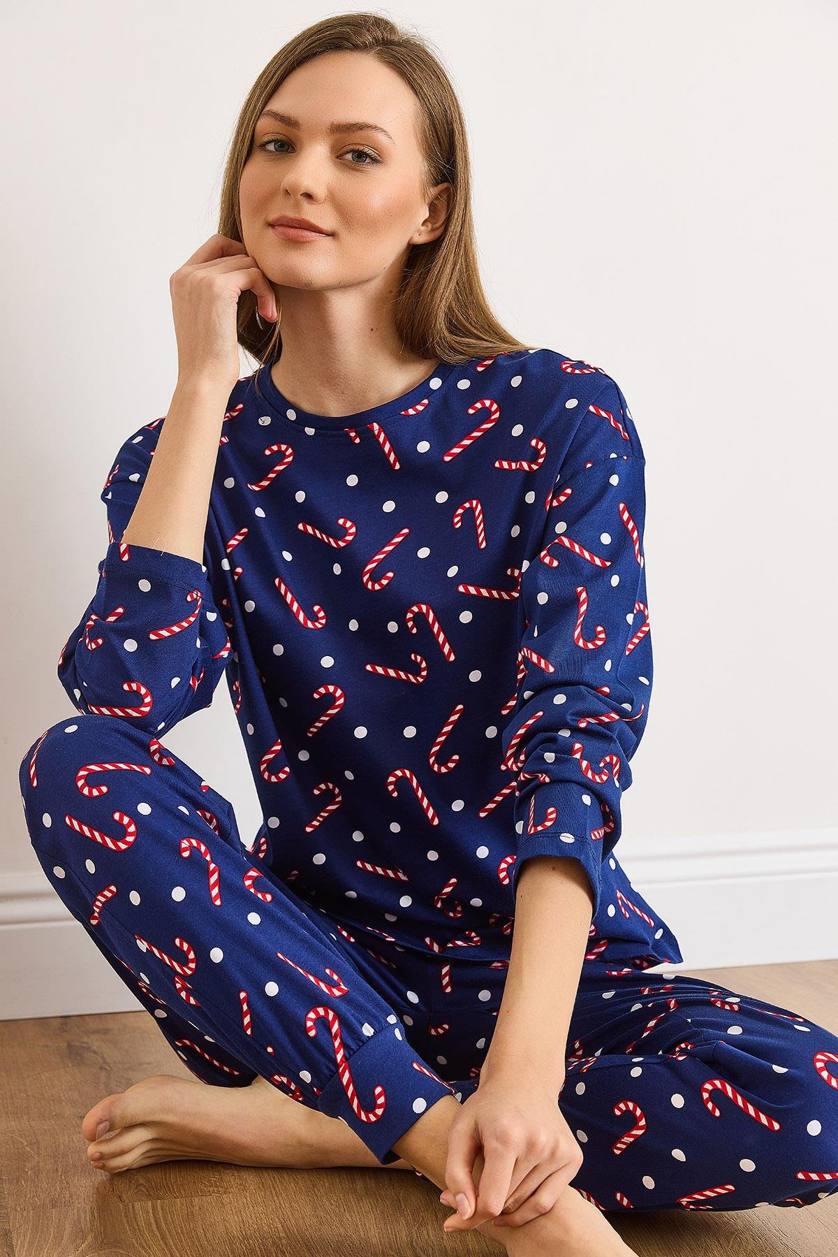 %100 Pamuk Uzun Kollu Dar Paça Pijama Takımı Şeker Lacivert