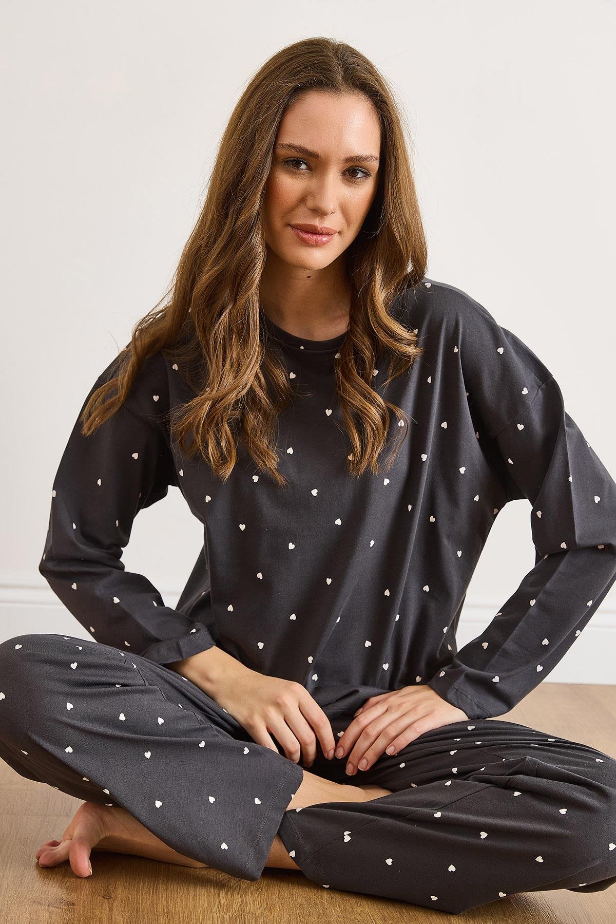 %100 Pamuk Uzun Kollu Pijama Takımı Füme Kalp