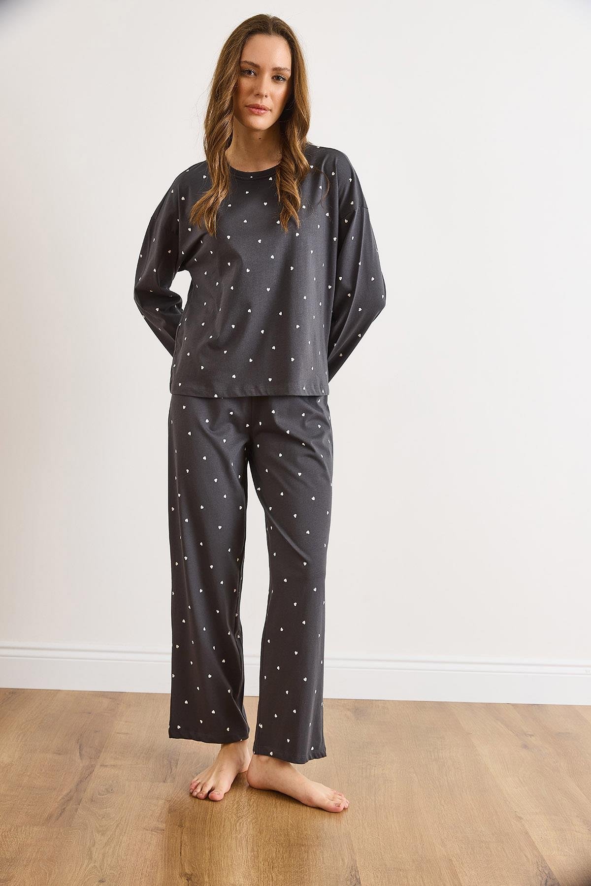%100 Pamuk Uzun Kollu Pijama Takımı Füme Kalp