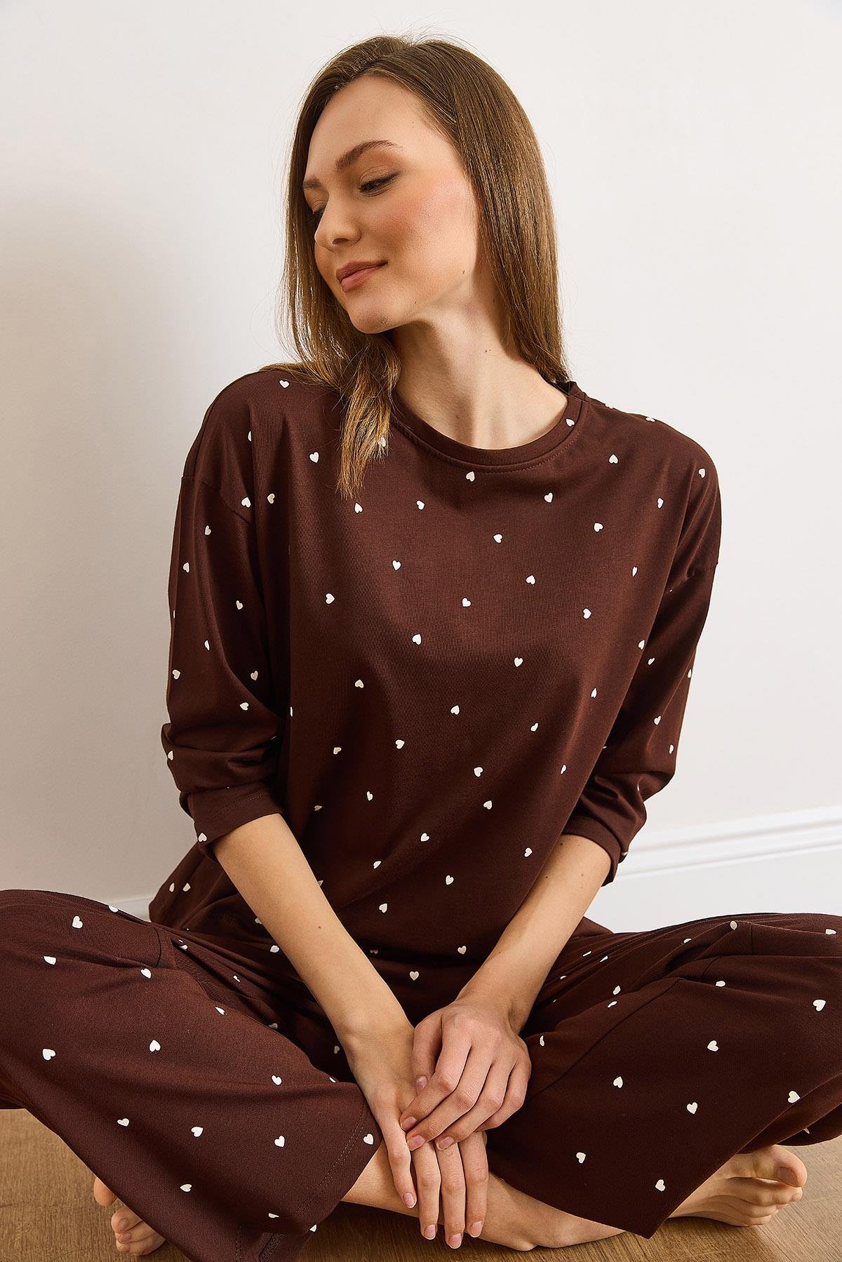 %100 Pamuk Uzun Kollu Pijama Takımı Kahverengi Kalp