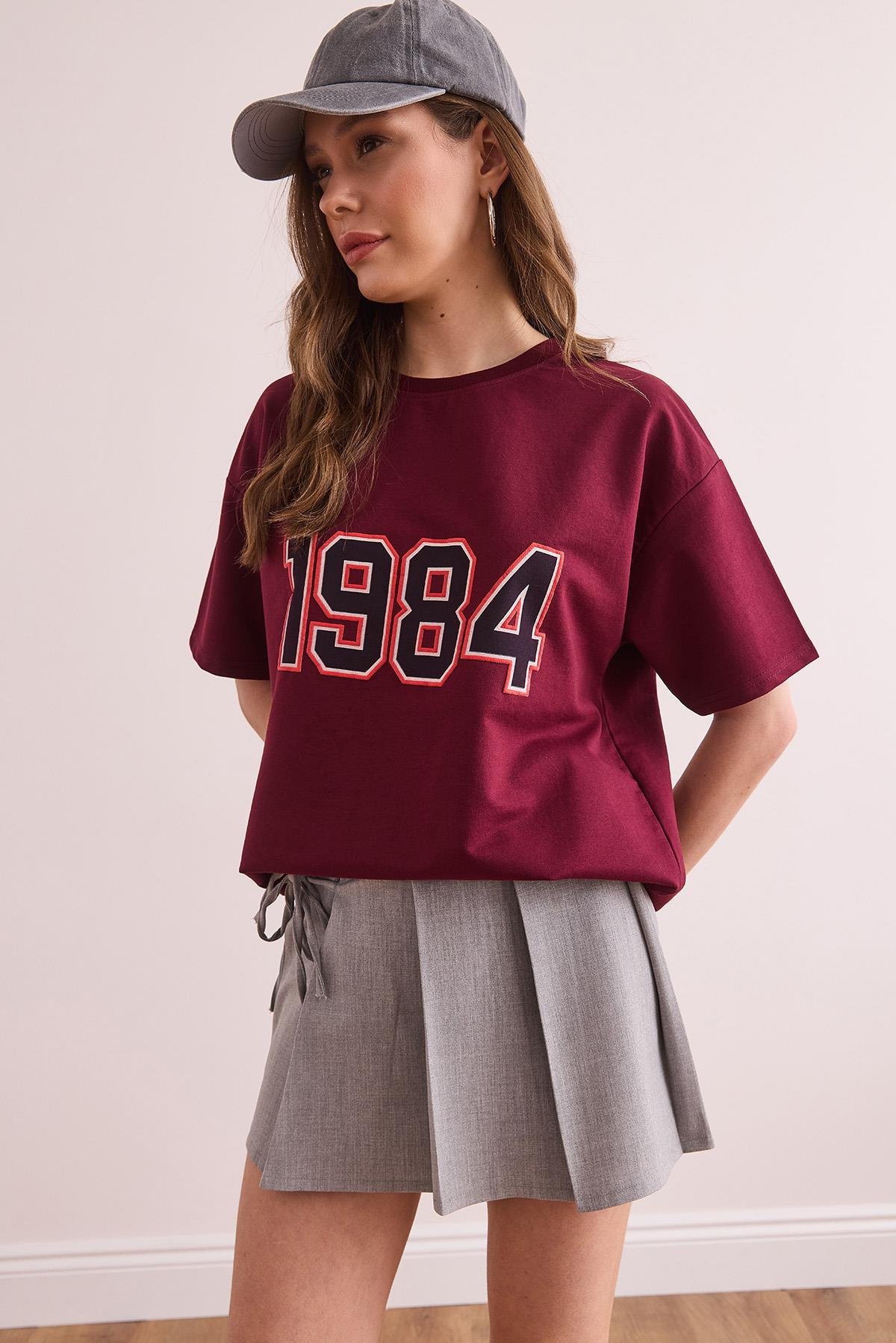 1984 Baskılı Rahat Kalıp 2 İp Tişört Bordo