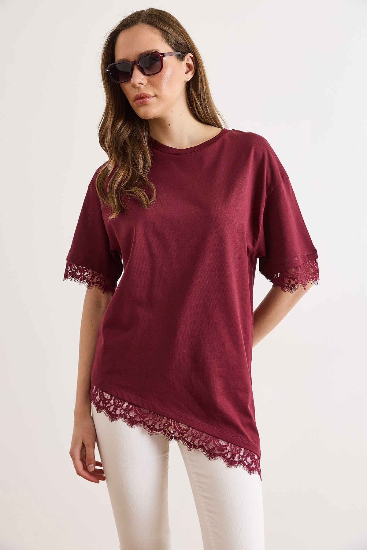 Asimetrik Dantel Detaylı Pamuk Tunik Tişört Bordo