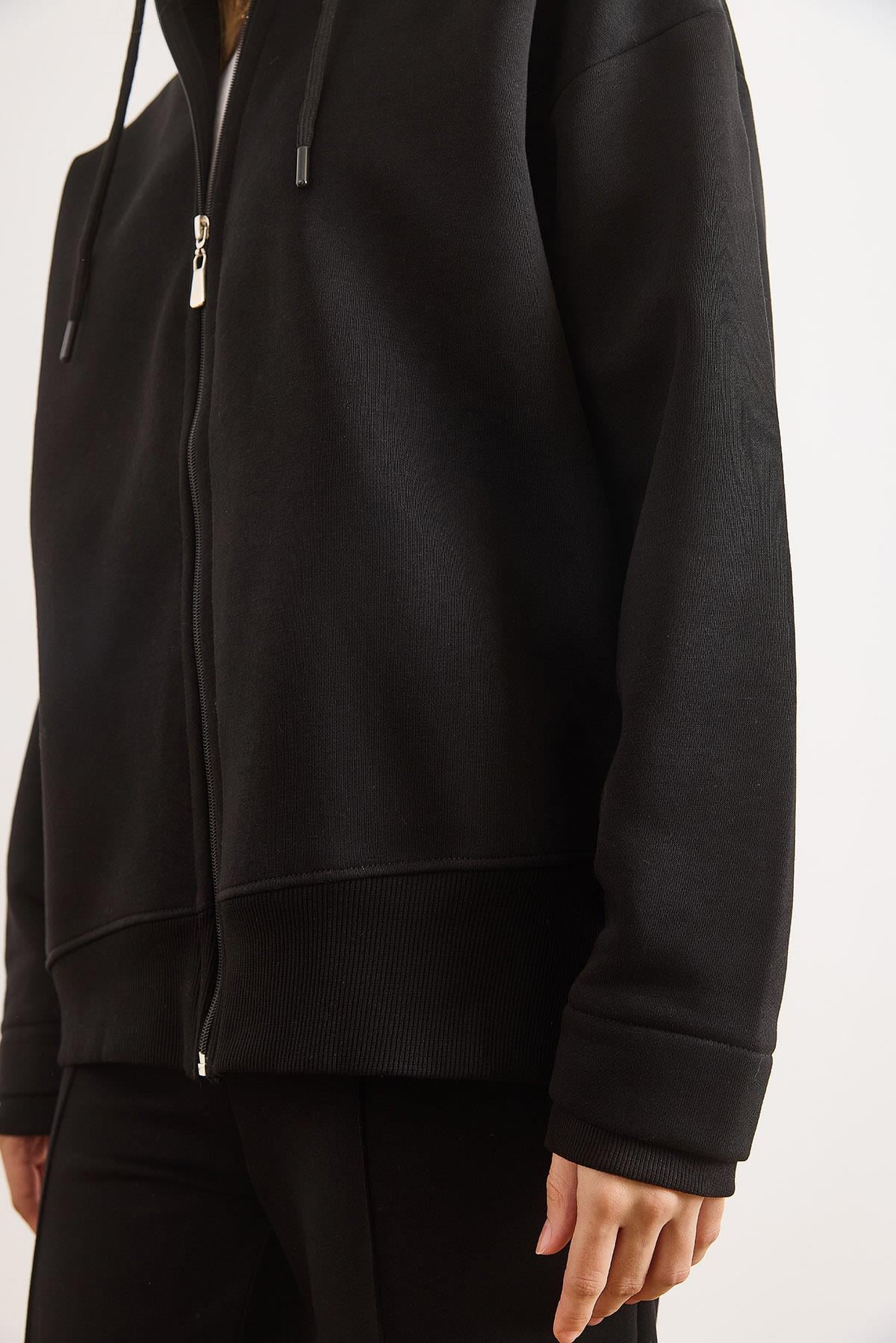 Asimetrik Ribanalı Manşet Detaylı Oversize Sweatshirt Siyah