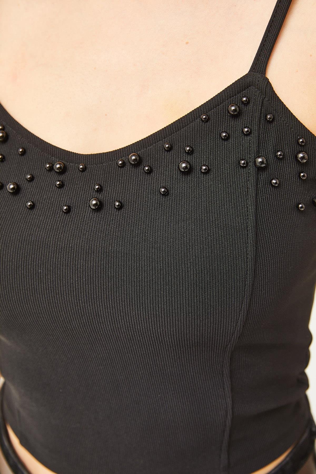 Askılı İnci Detaylı Crop Ottoman Bluz Siyah