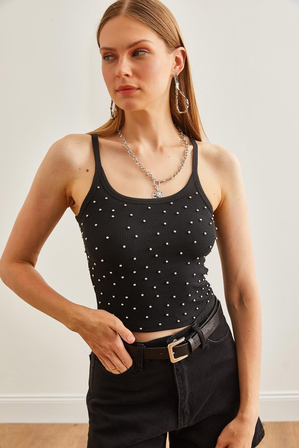 Askılı Taş Detaylı Esnek Crop Bluz Siyah