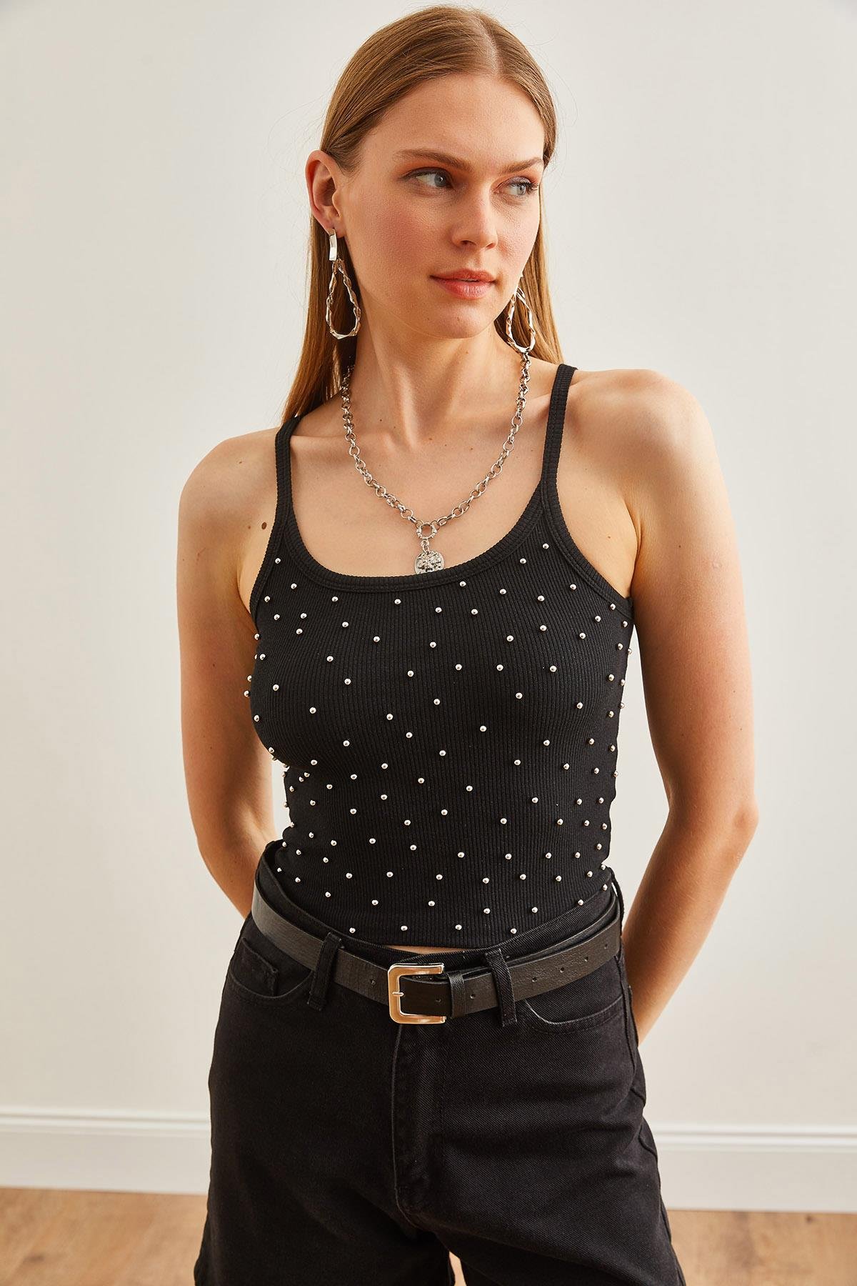 Askılı Taş Detaylı Esnek Crop Bluz Siyah