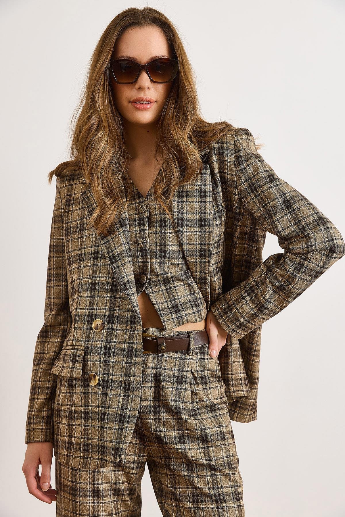 Astarlı Cepli Ekose Blazer Ceket Camel