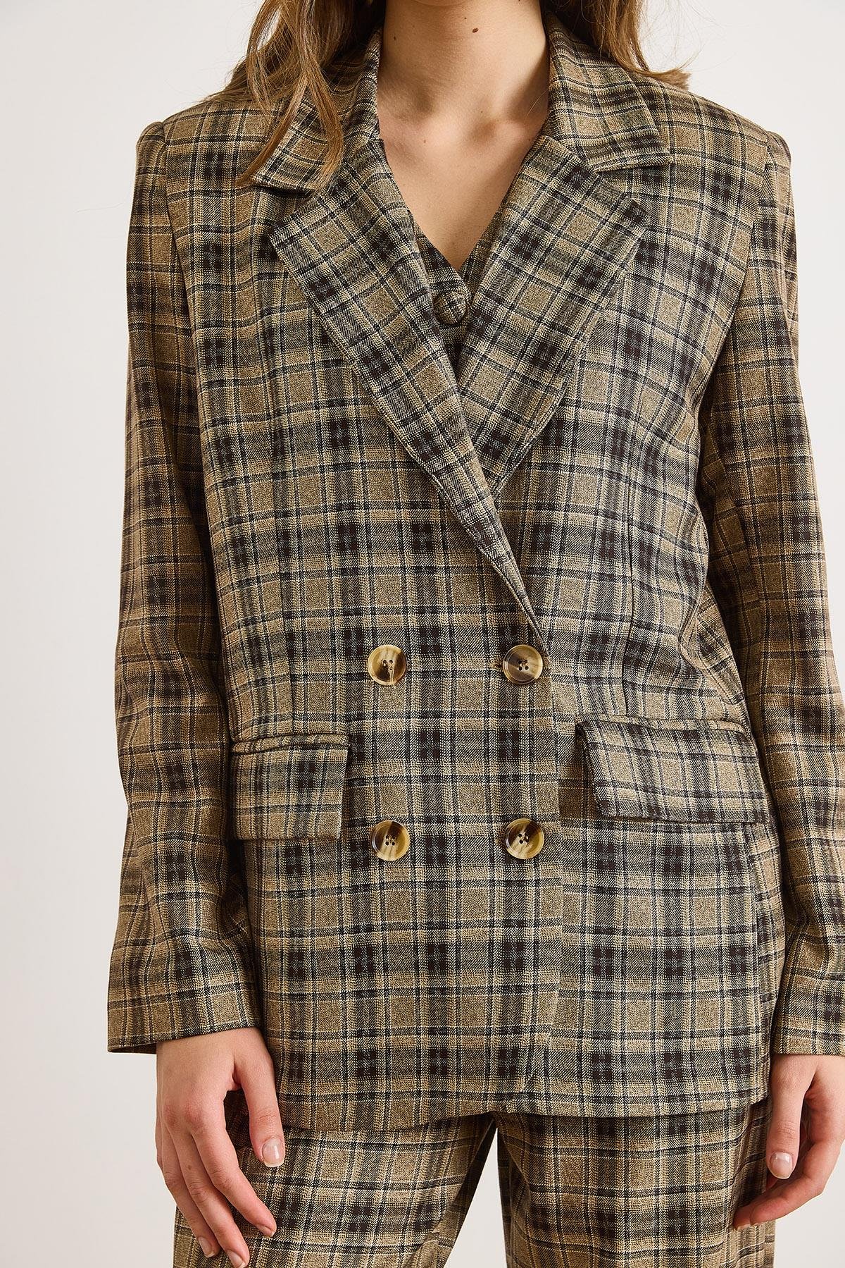 Astarlı Cepli Ekose Blazer Ceket Camel