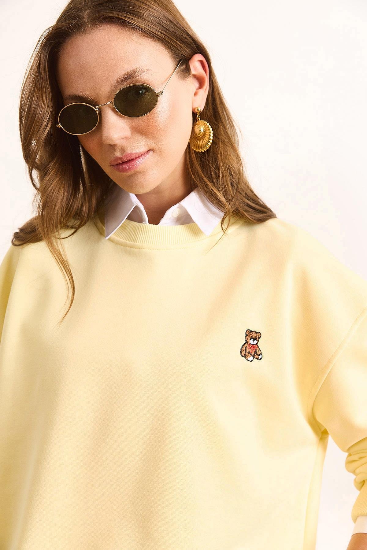 Ayıcık Nakışlı Dikiş Detaylı Şardonlu Kalın Sweatshirt Sarı