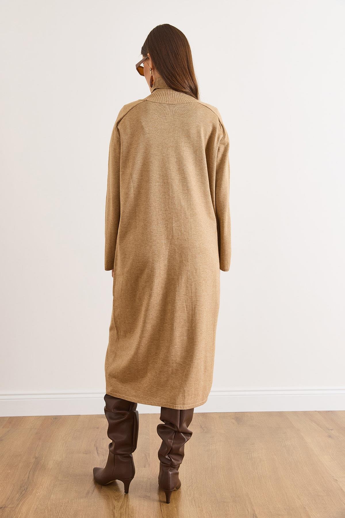Balıkçı Yaka Yırtmaçlı Maksi Kap Tunik Camel