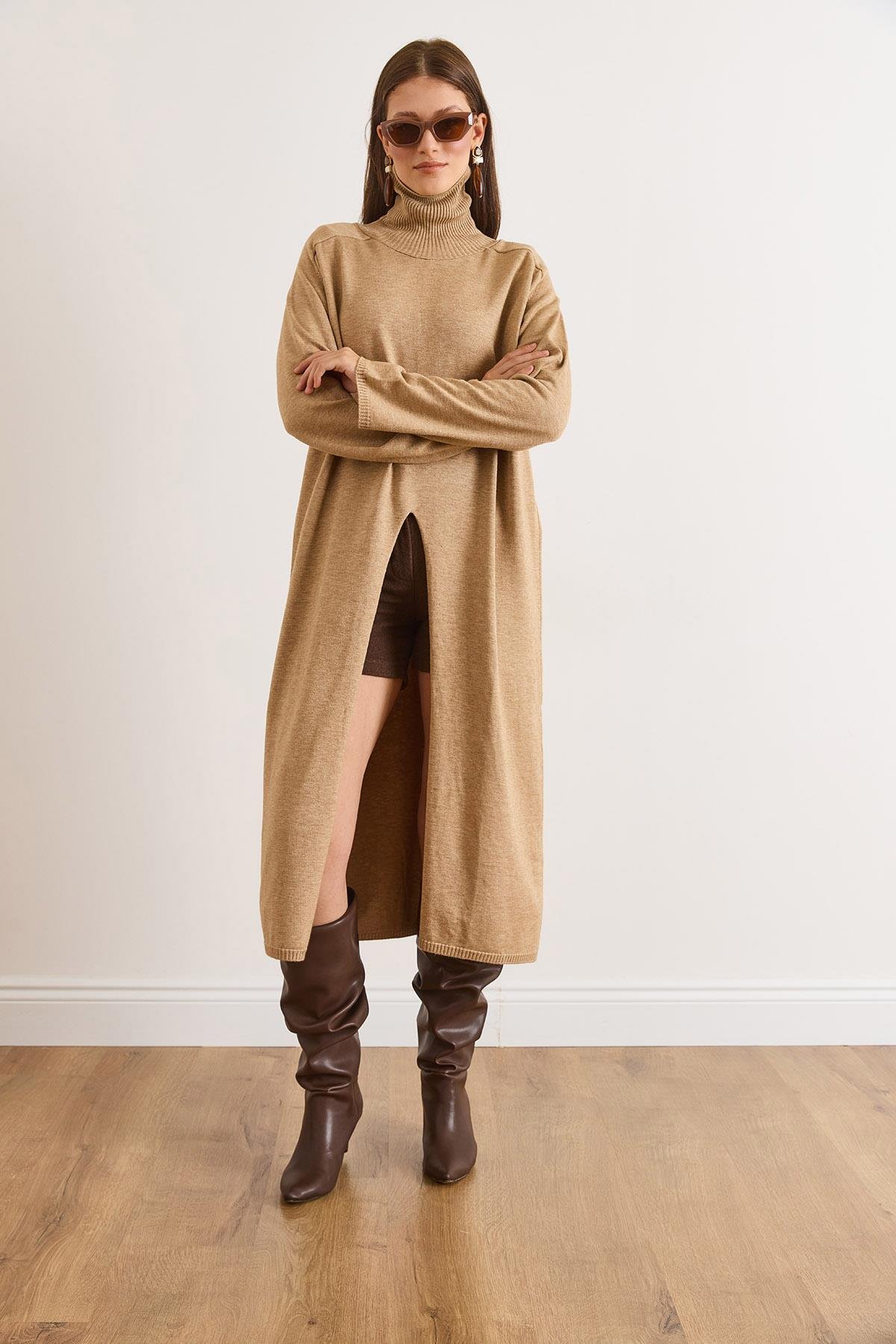 Balıkçı Yaka Yırtmaçlı Maksi Kap Tunik Camel
