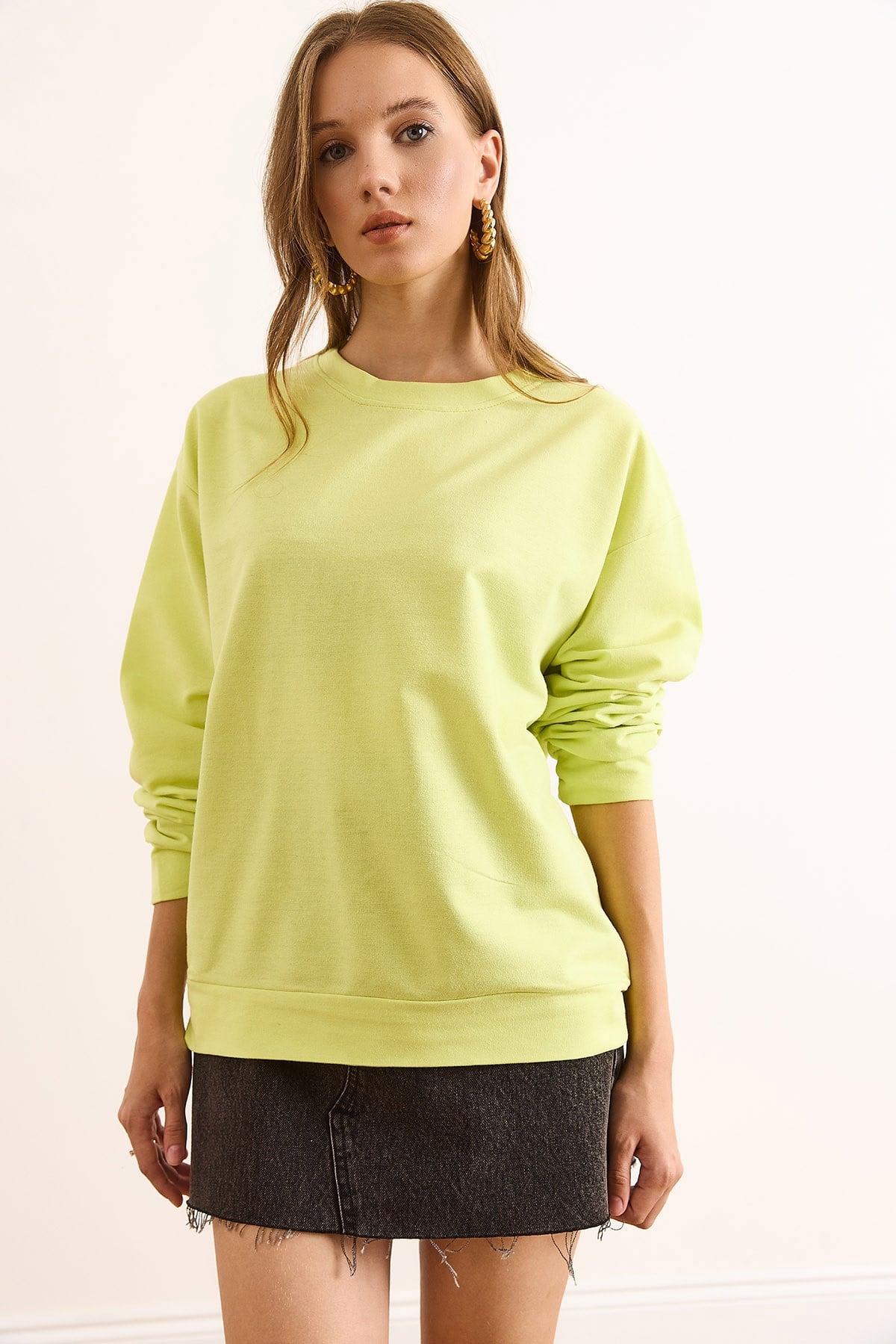Basic Yumuşak Dokulu Salaş Sweatshirt Düz Neon Sarı