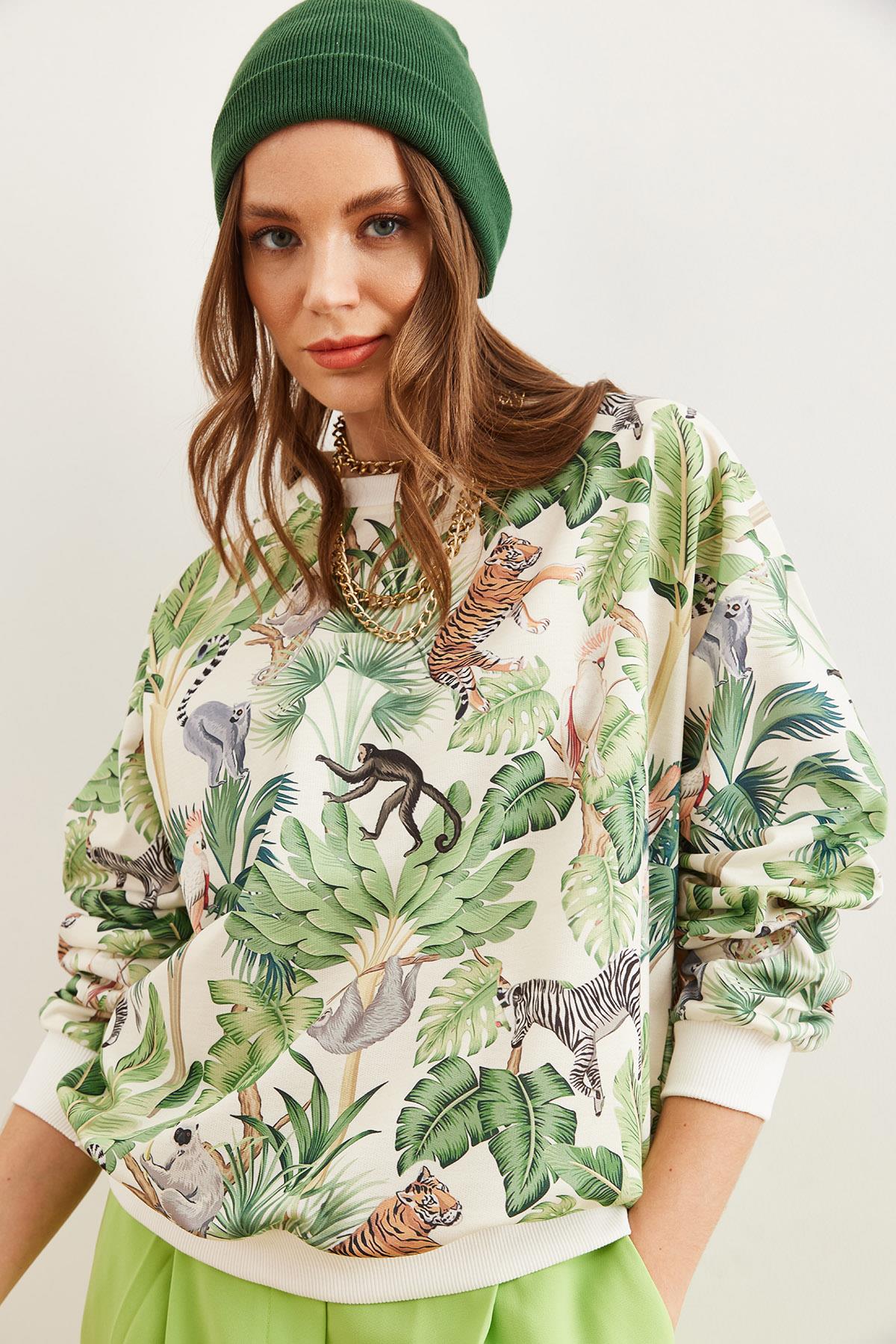 Basic Yumuşak Dokulu Salaş Sweatshirt Jungle Ekru