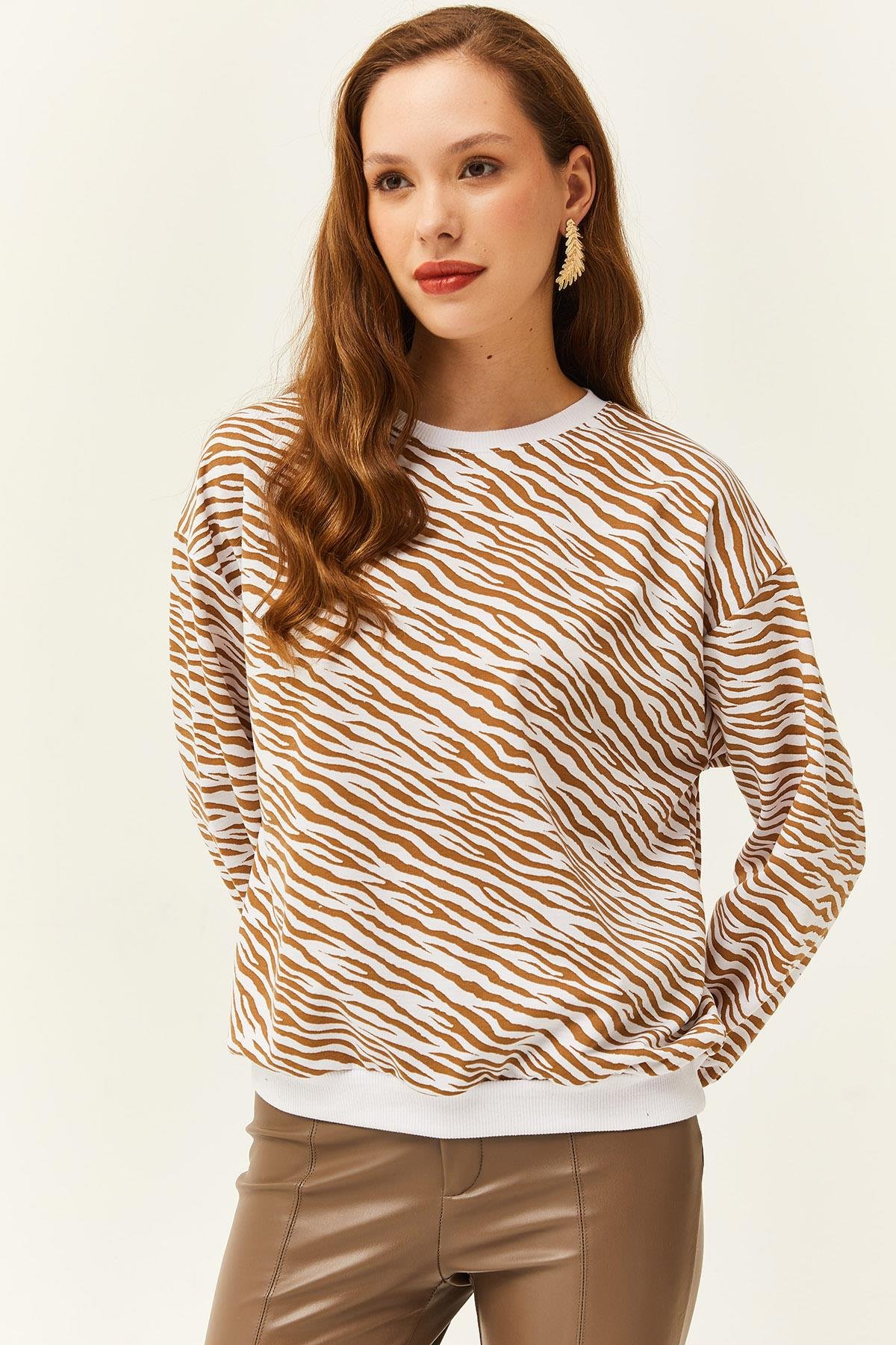 Basic Yumuşak Dokulu Salaş Sweatshirt Zebra Kahve