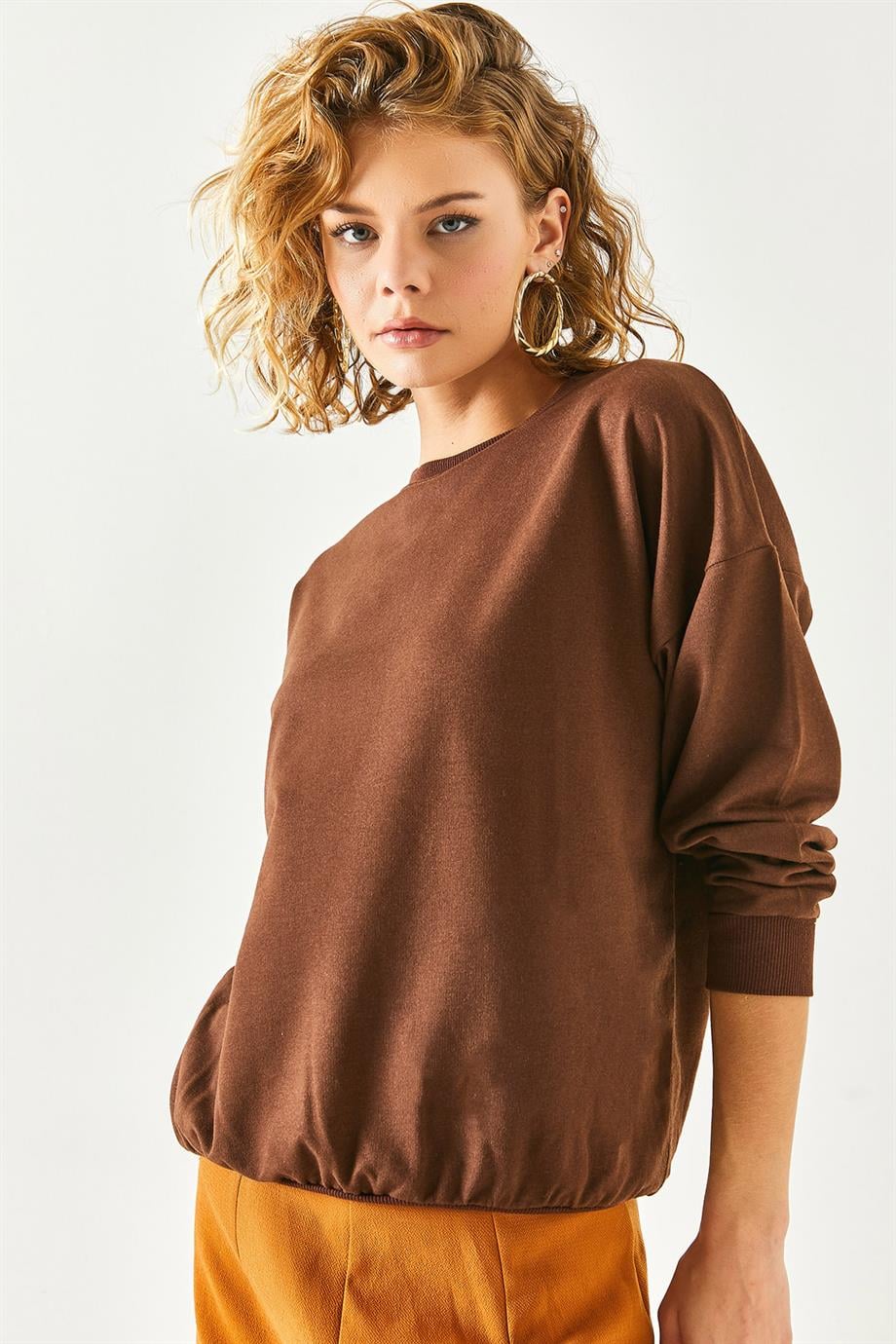 Basic Yumuşak Dokulu Salaş Sweatshirt Düz Acı Kahve