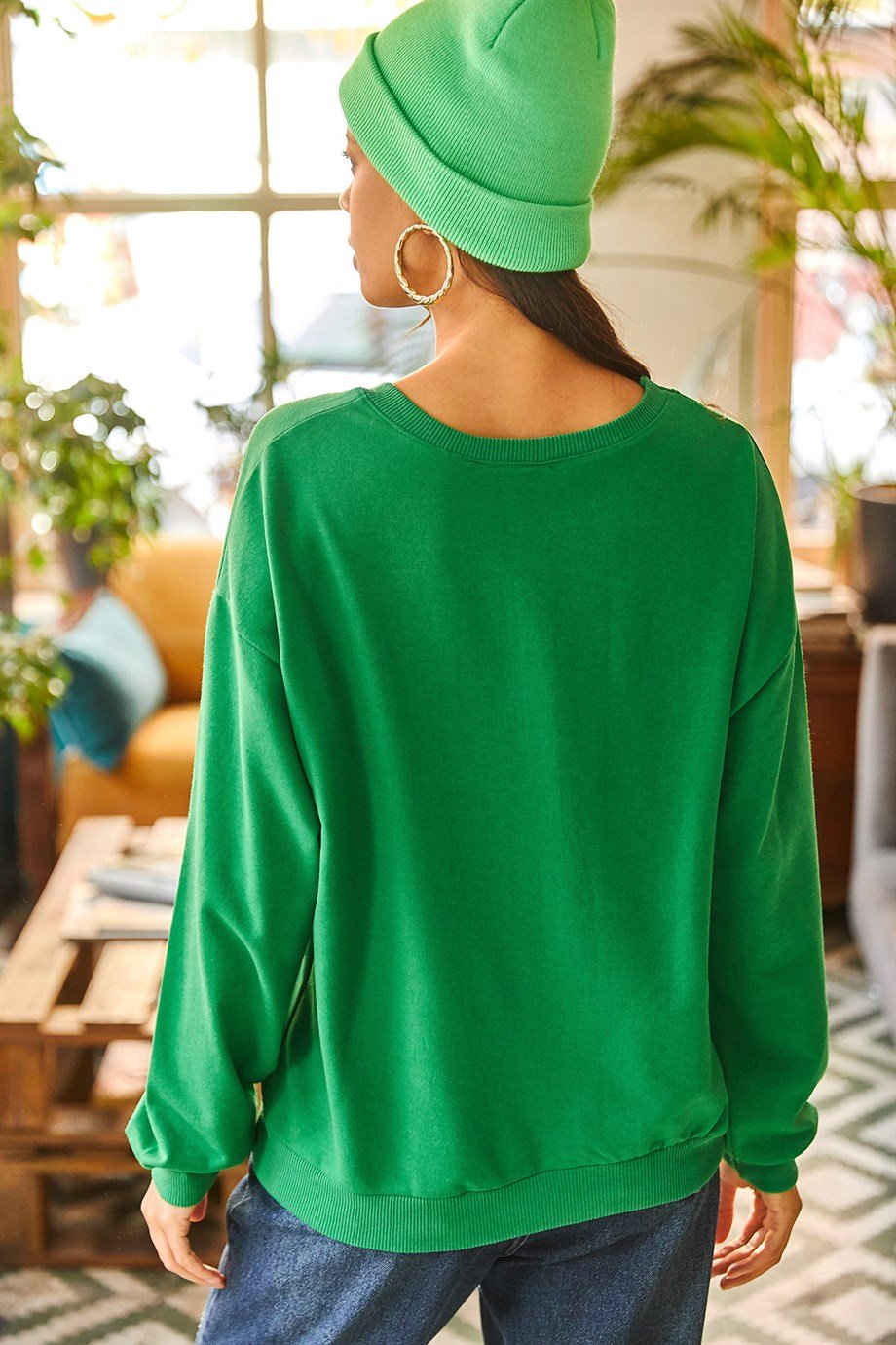 Basic Yumuşak Dokulu Salaş Sweatshirt Düz Çimen Yeşili
