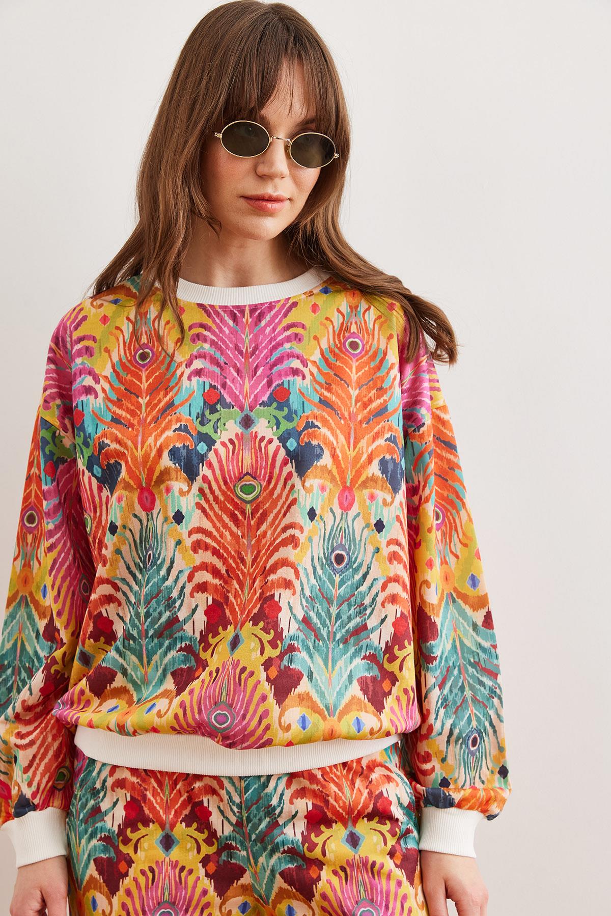 Basic Yumuşak Dokulu Salaş Sweatshirt Çam Çok Renkli