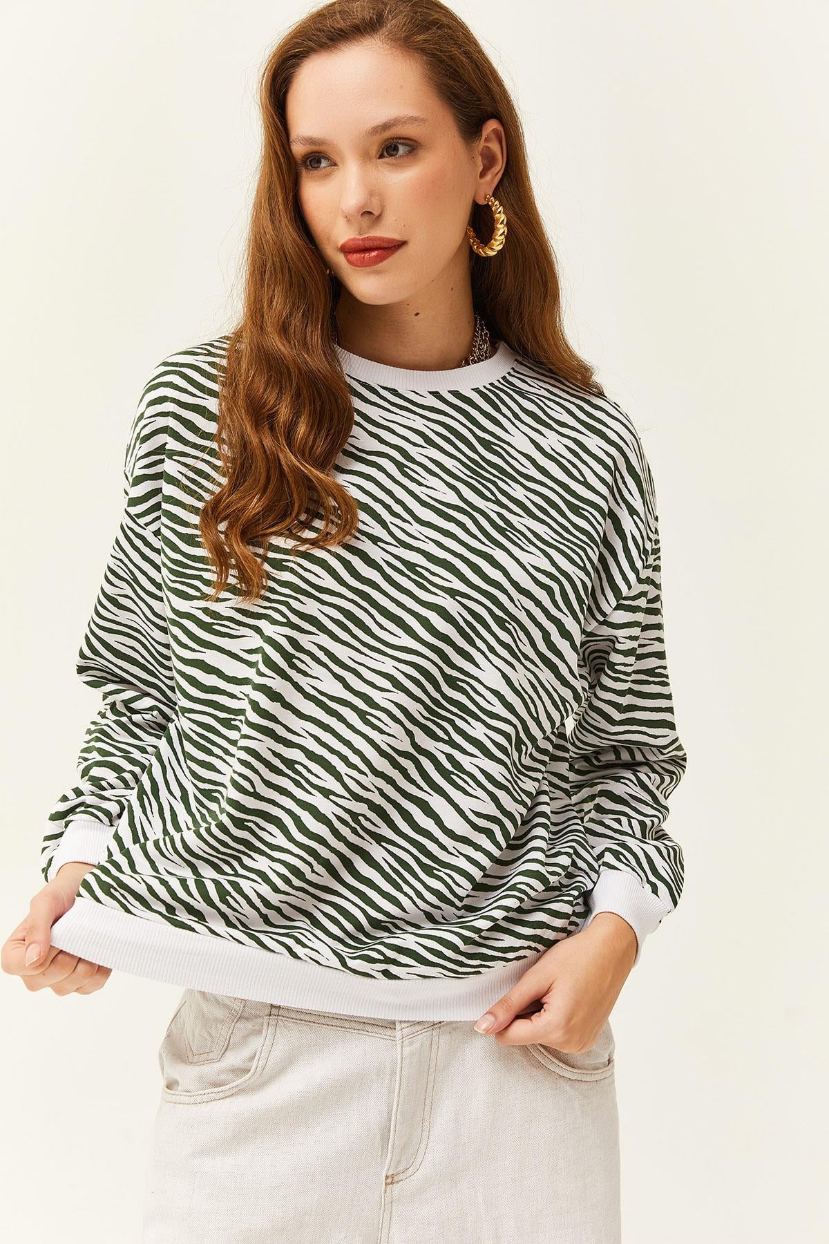 Basic Yumuşak Dokulu Salaş Sweatshirt Zebra Yeşil