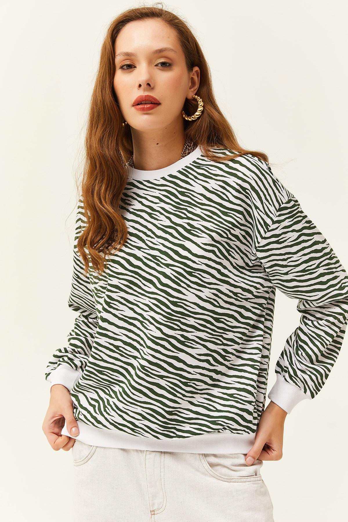 Basic Yumuşak Dokulu Salaş Sweatshirt Zebra Yeşil