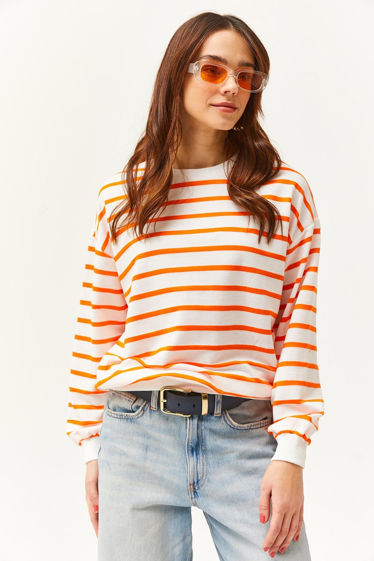 Basic Yumuşak Dokulu Salaş Sweatshirt Beyaz Neon Turuncu