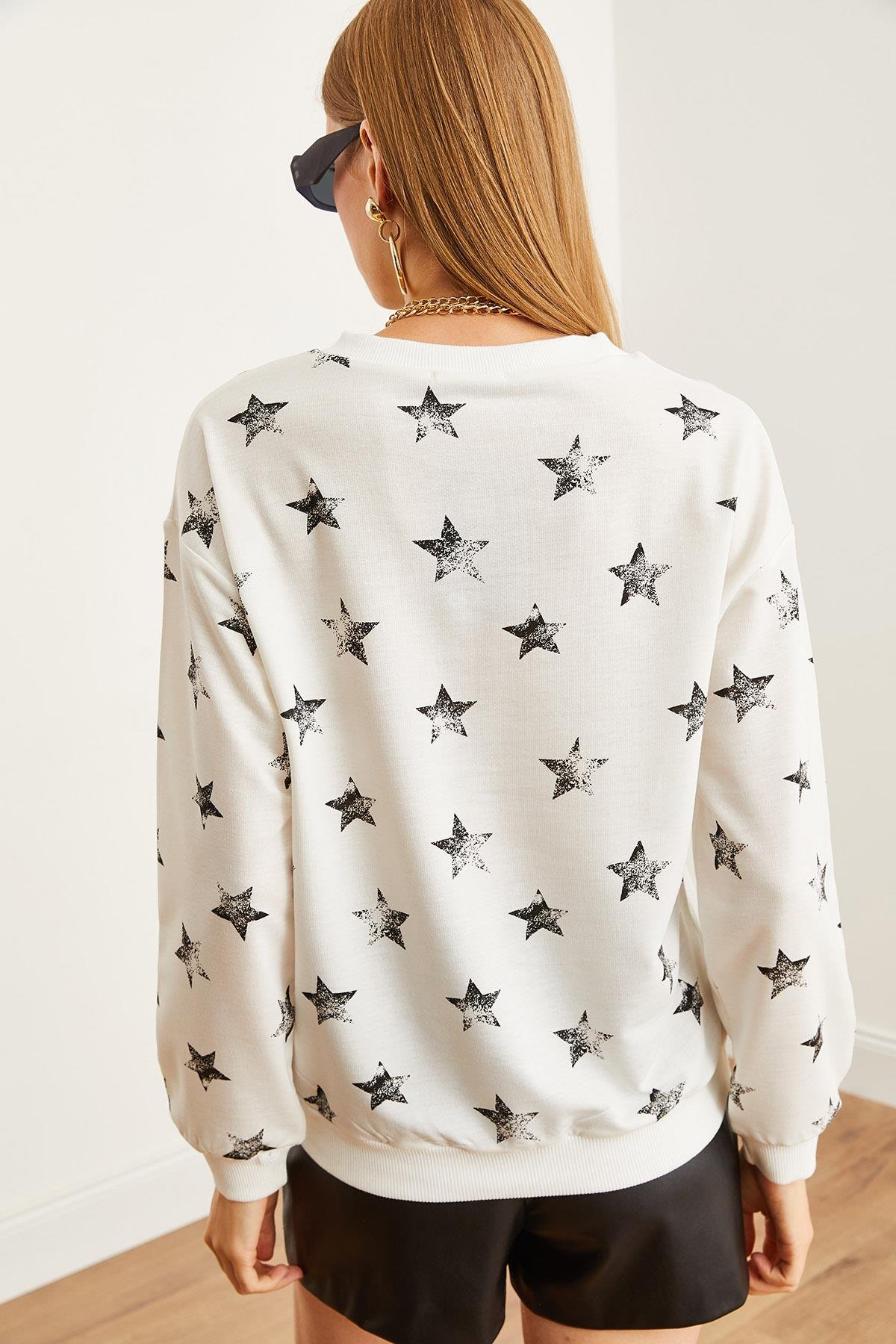 Basic Yumuşak Dokulu Salaş Sweatshirt Varak Beyaz