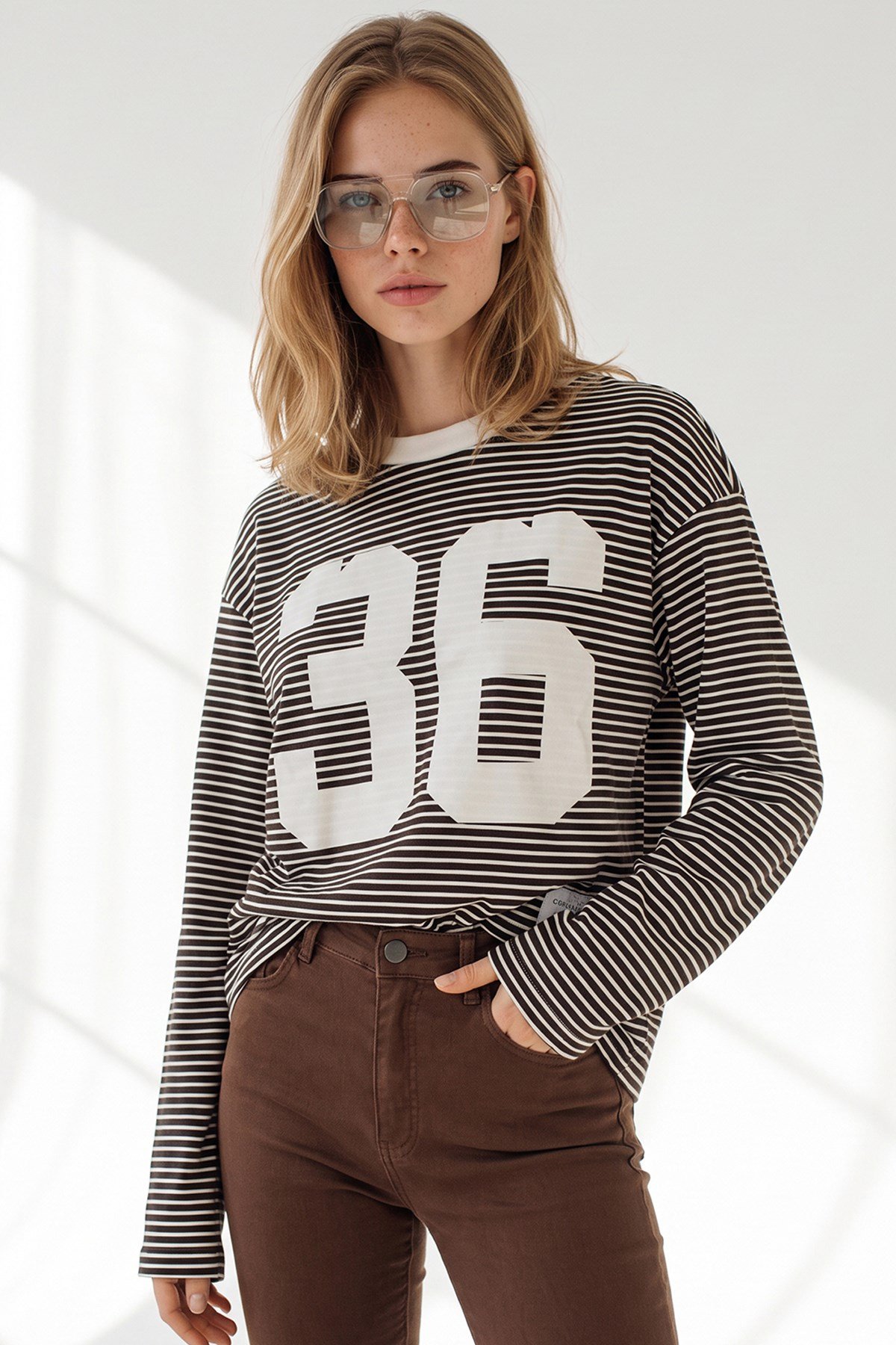 Baskılı Arma Detaylı Pamuk Çizgili Sweatshirt Kahverengi