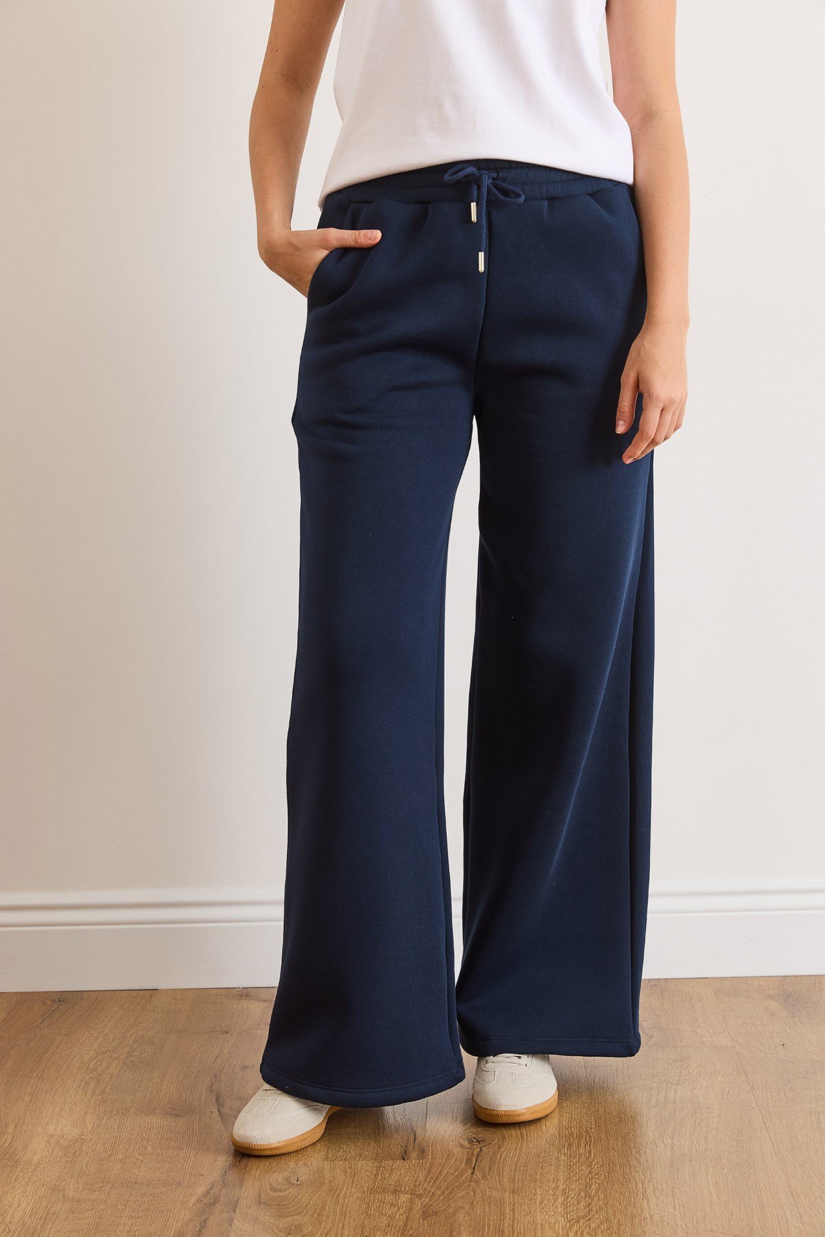 Beli Bağcıklı Cepli Wide Leg Şardonlu Kalın Eşofman Altı Lacivert