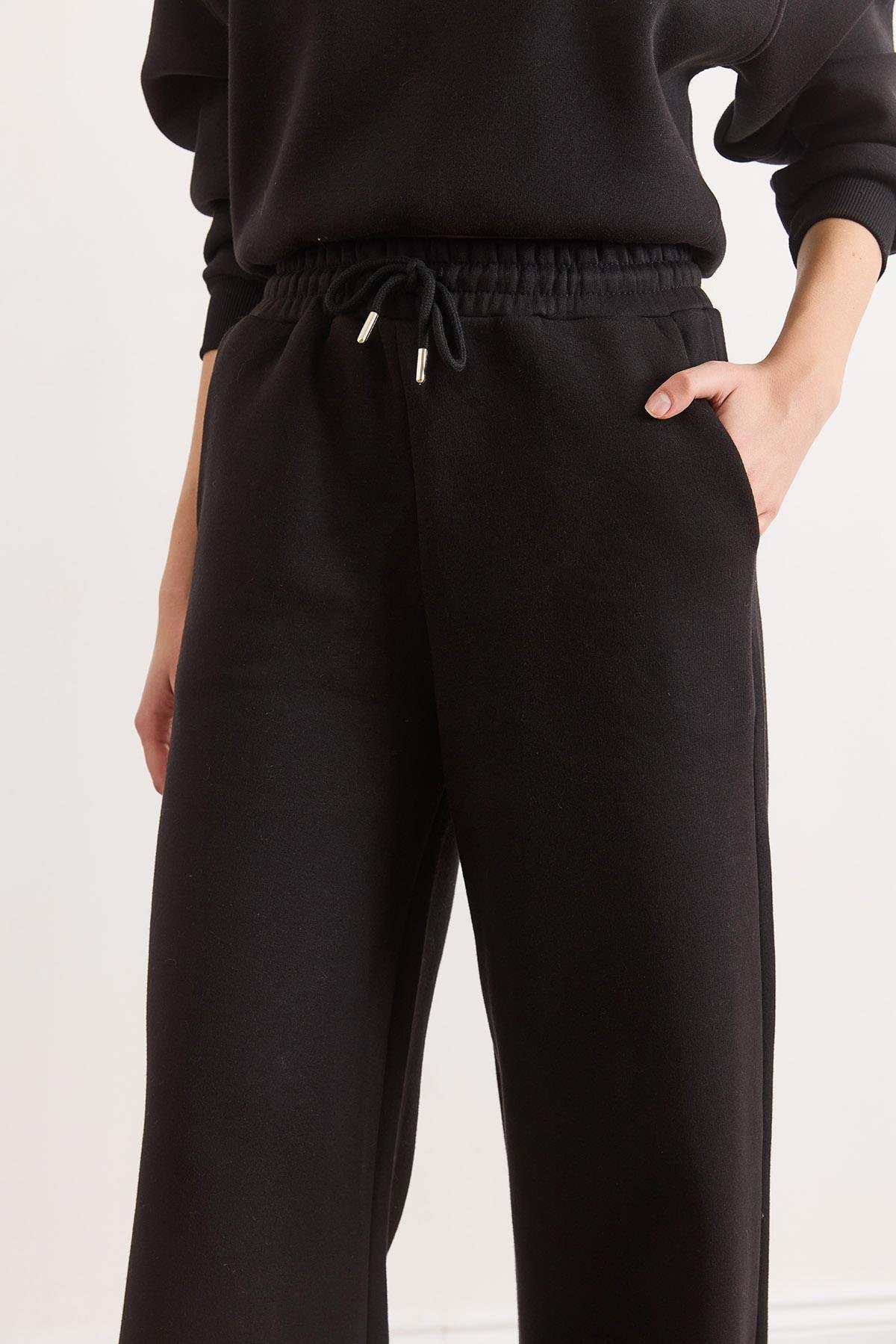 Beli Bağcıklı Cepli Wide Leg Şardonlu Kalın Eşofman Altı Siyah