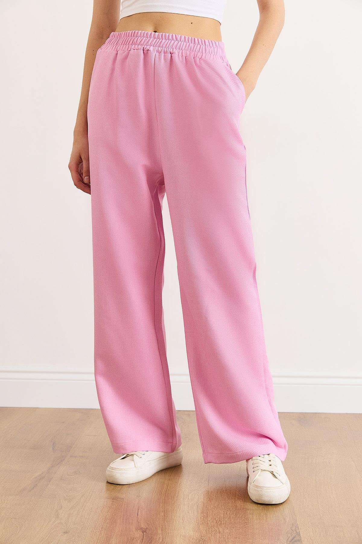 Beli Bantlı Cepli Yün Efektli Bol Paça Kışlık Pantolon Şeker Pembe
