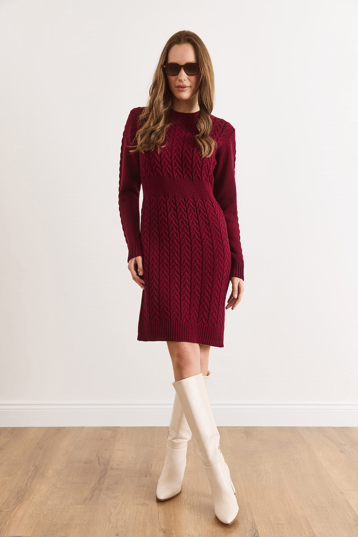 Beli Bantlı Yırtmaçlı Saç Örgü Mini Elbise Açık Bordo