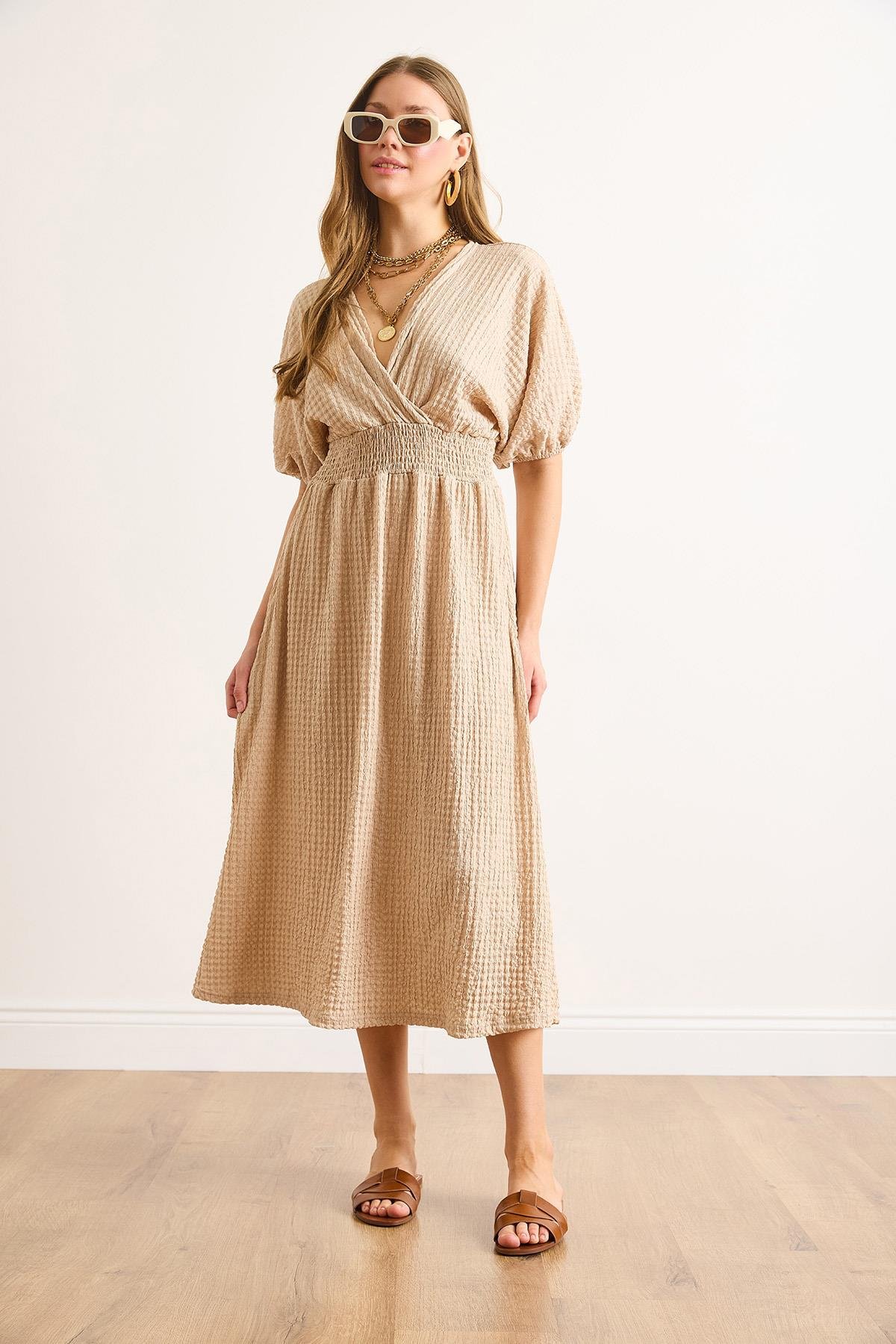 Beli Gipeli Kruvaze Yaka Midi Elbise Camel