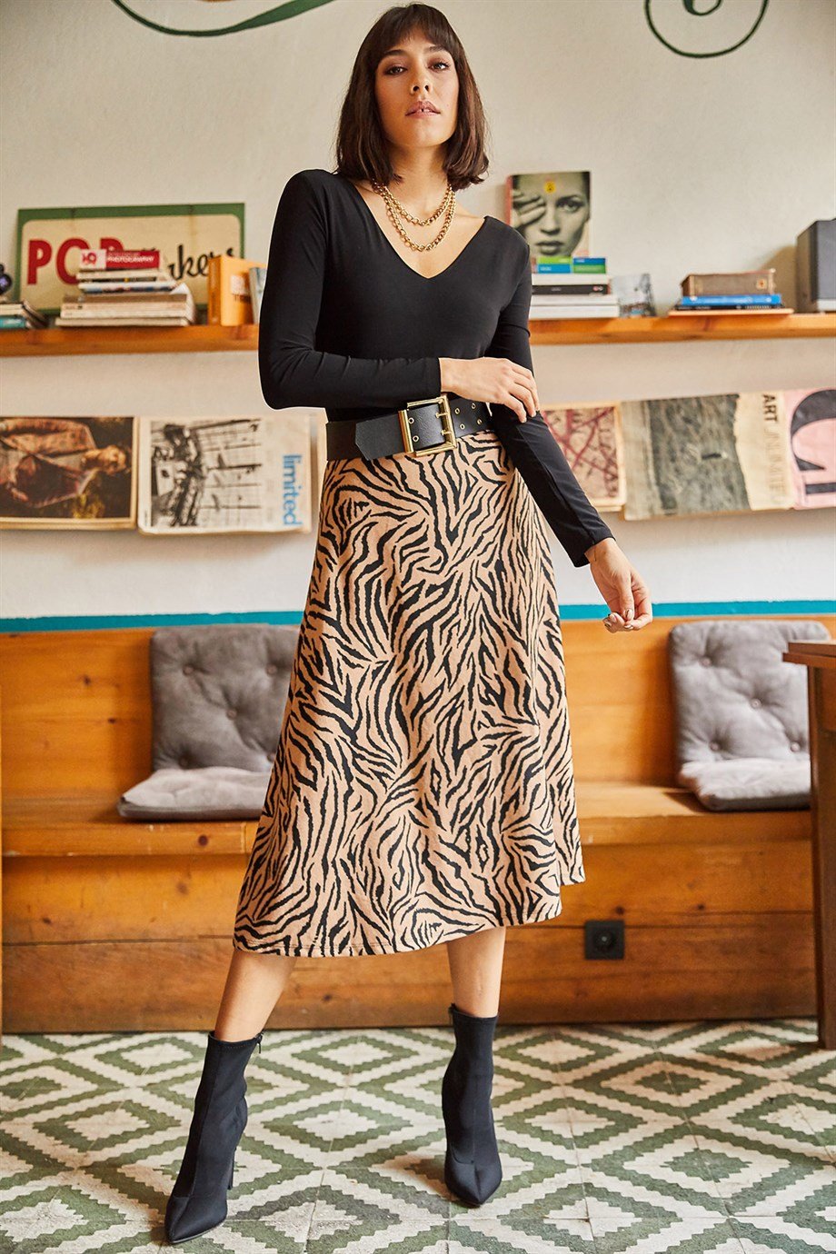 Beli Lastikli Süet Dokulu Çan Etek Vizon Zebra