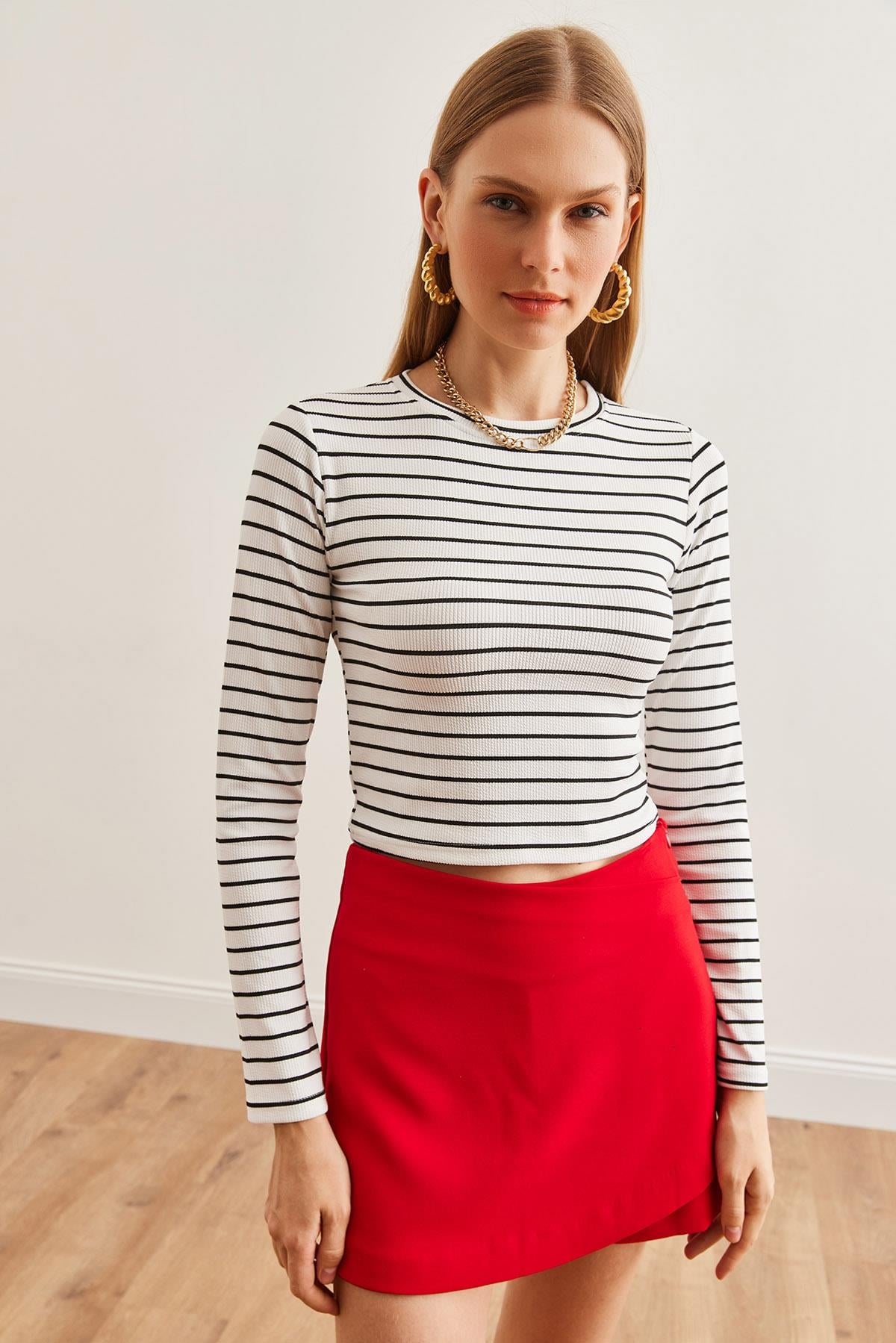 Bisiklet Yaka Burgu Crop Bluz Çizgili Beyaz