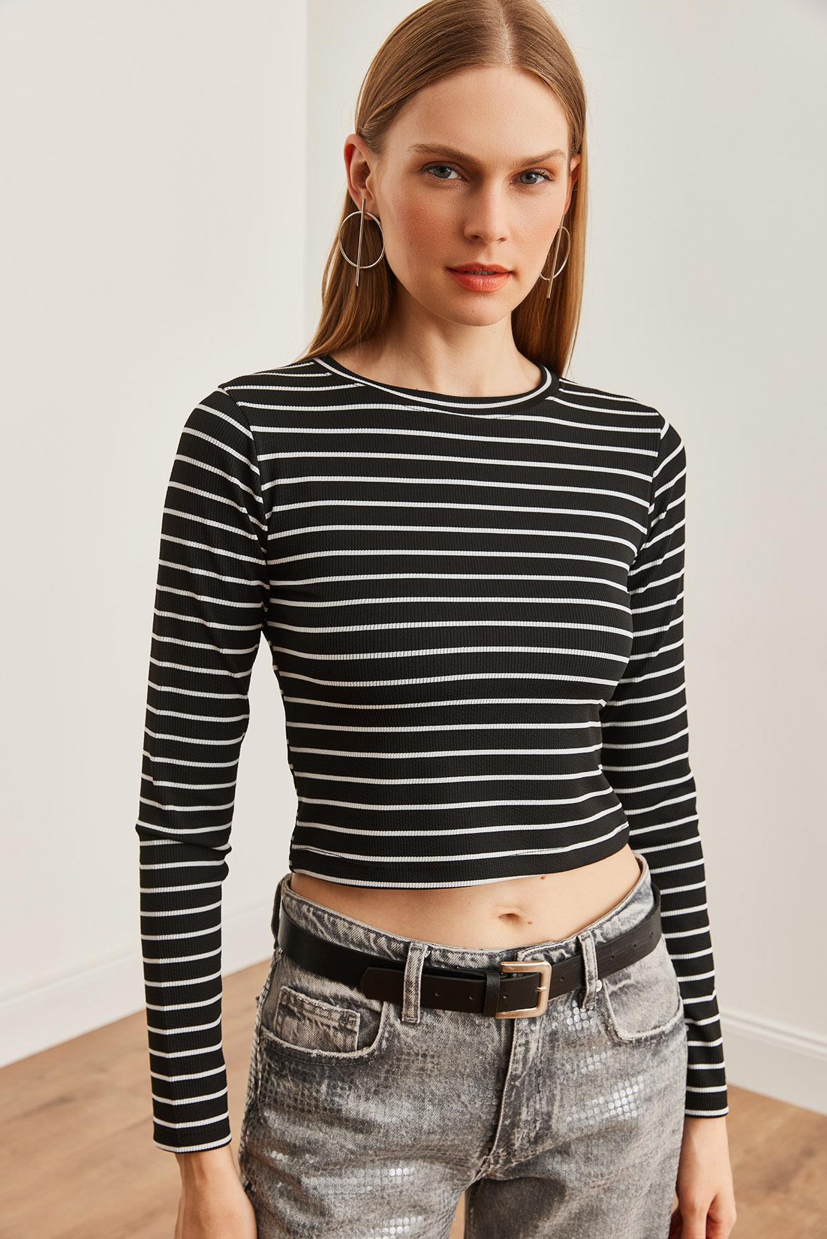 Bisiklet Yaka Burgu Crop Bluz Çizgili Siyah
