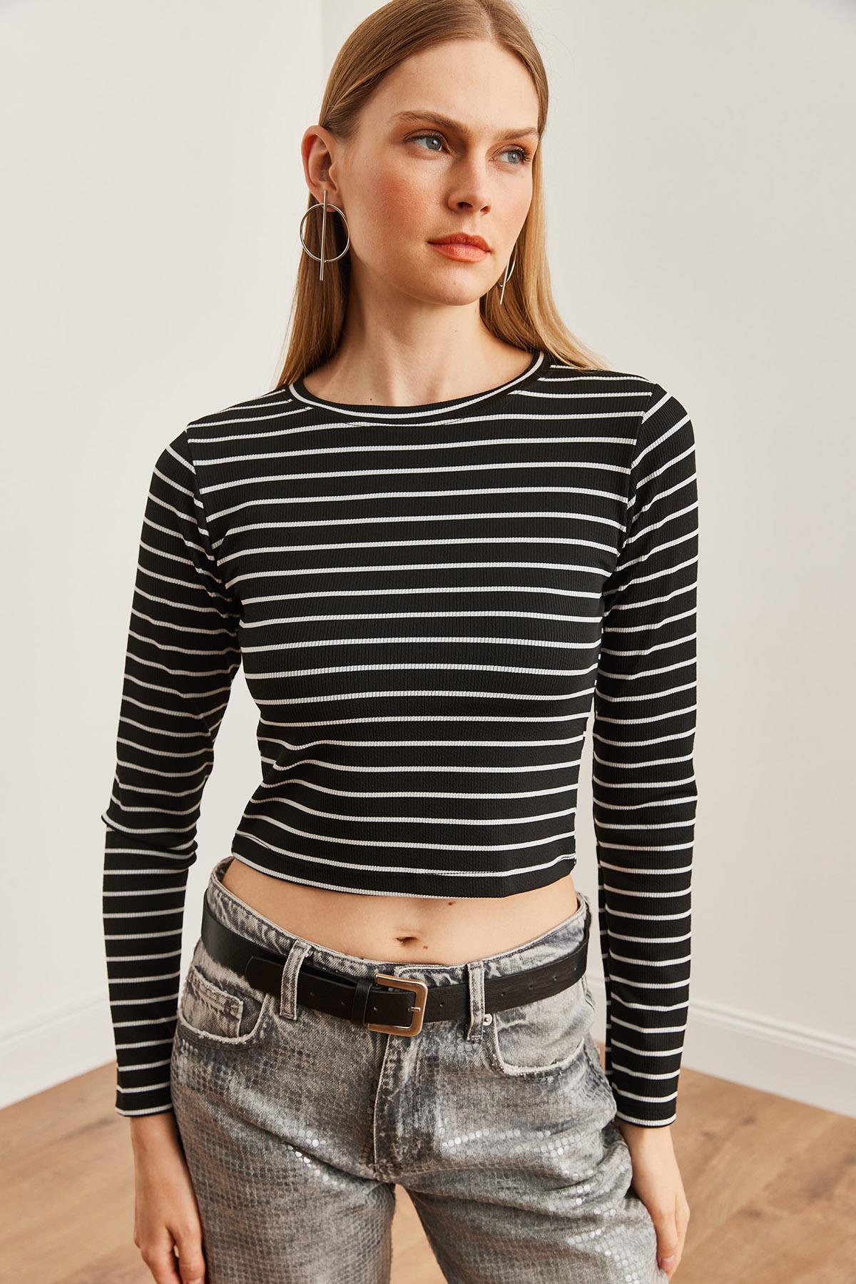 Bisiklet Yaka Burgu Crop Bluz Çizgili Siyah