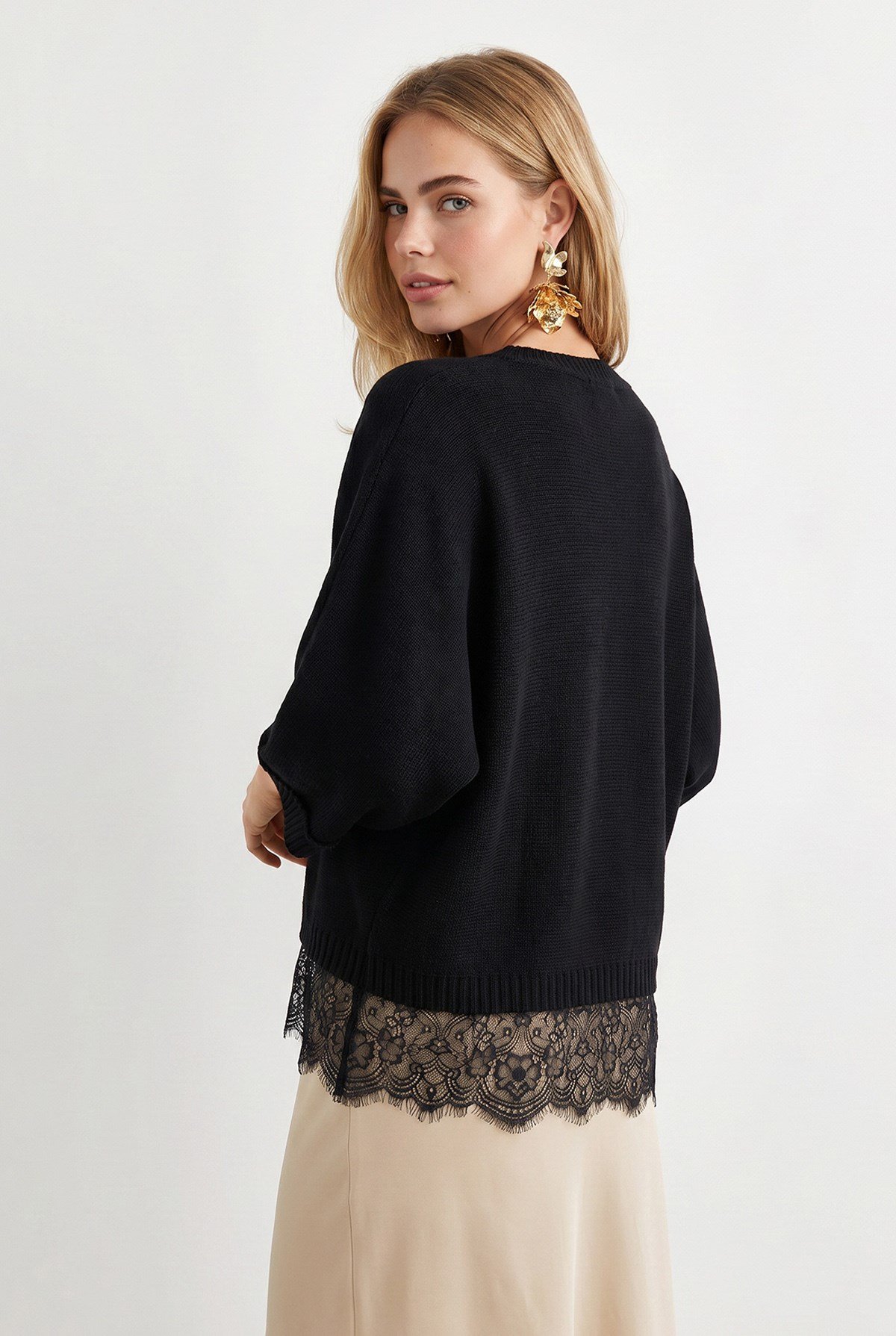 Bisiklet Yaka Dantel Detaylı Loose Fit Triko Bluz Siyah