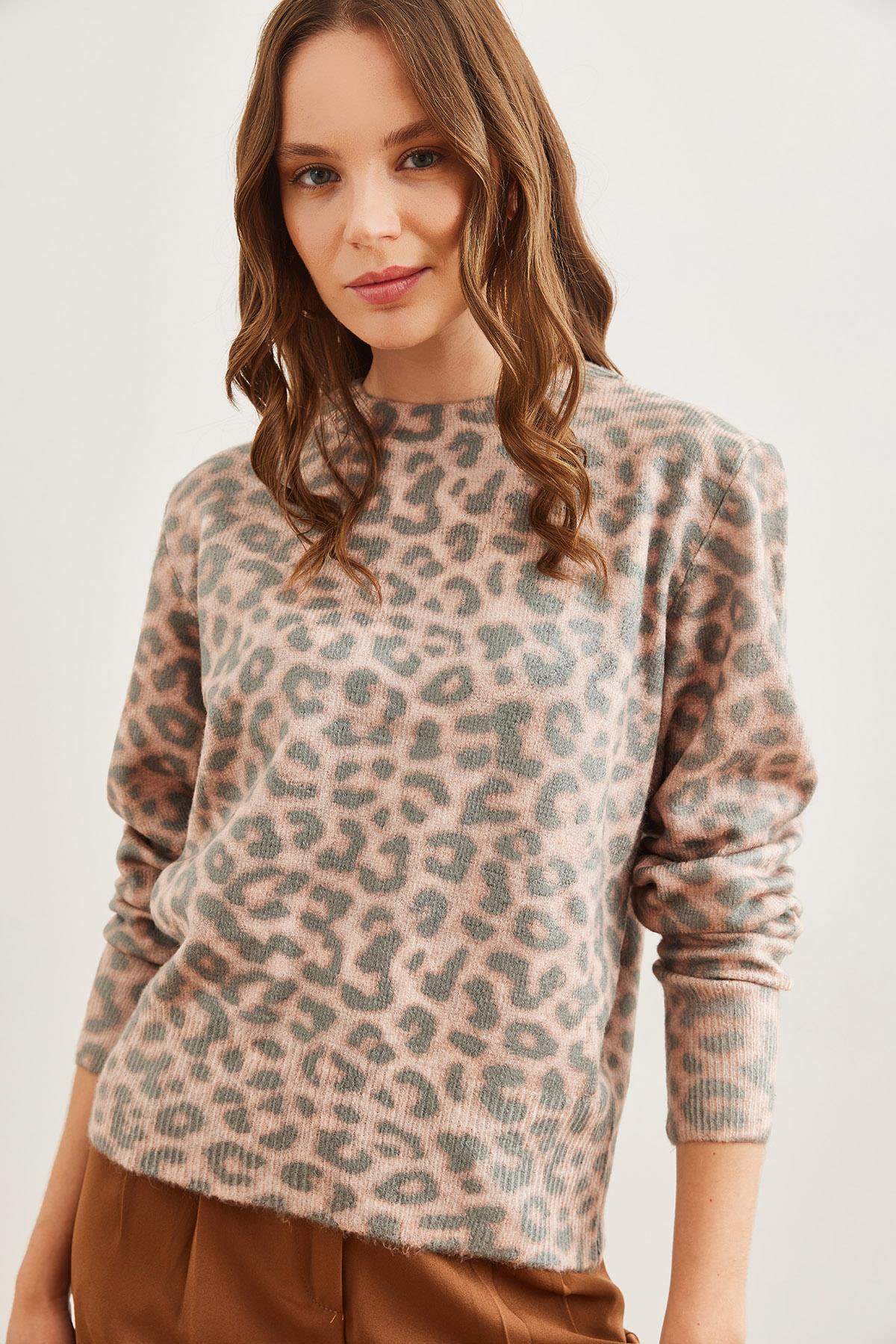 Bisiklet Yaka Desenli Yumuşak Dokulu Premium Triko Kazak Mint Leopar