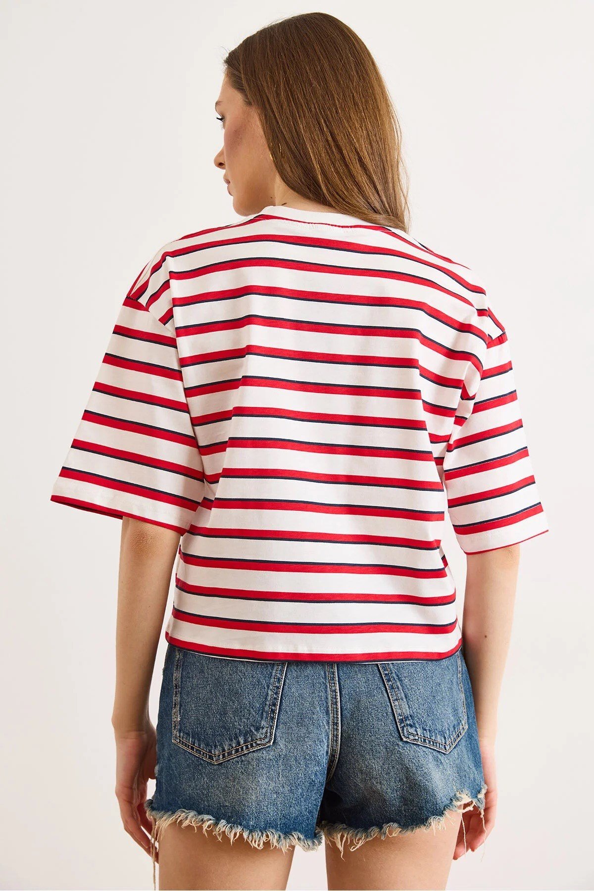 Bisiklet Yaka Loose Fit Çizgili Tişört Beyaz Kırmızı