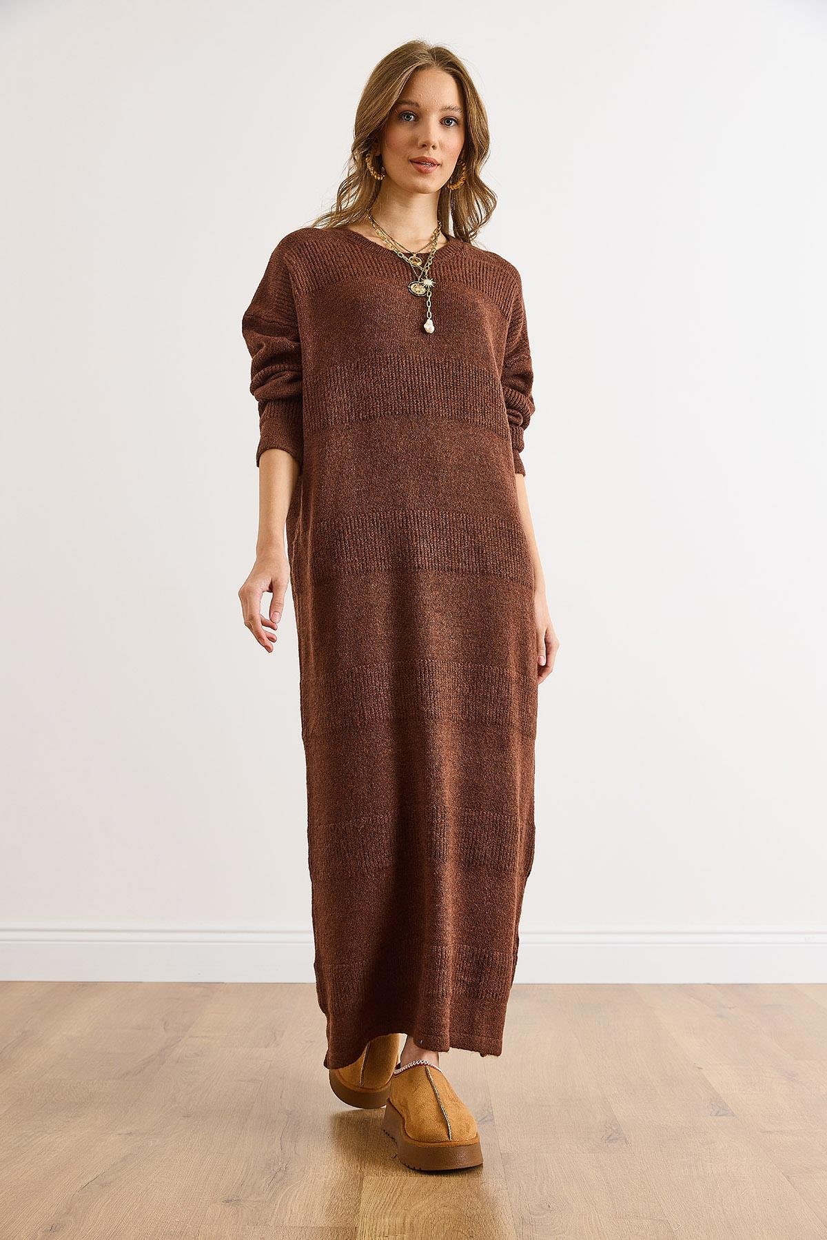Bisiklet Yaka Maxi Triko Elbise Acı Kahve