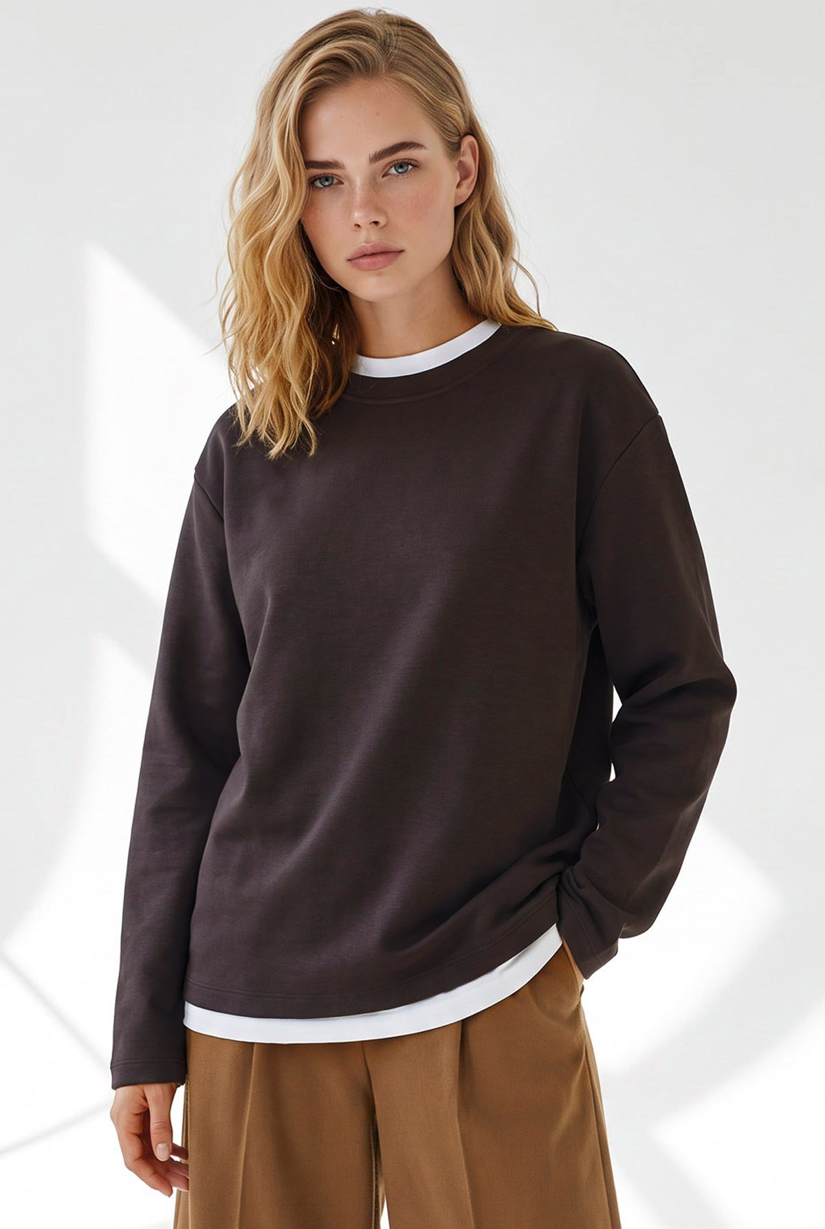 Bisiklet Yaka Modal Tuşeli Dökümlü Basic Sweatshirt Kahverengi