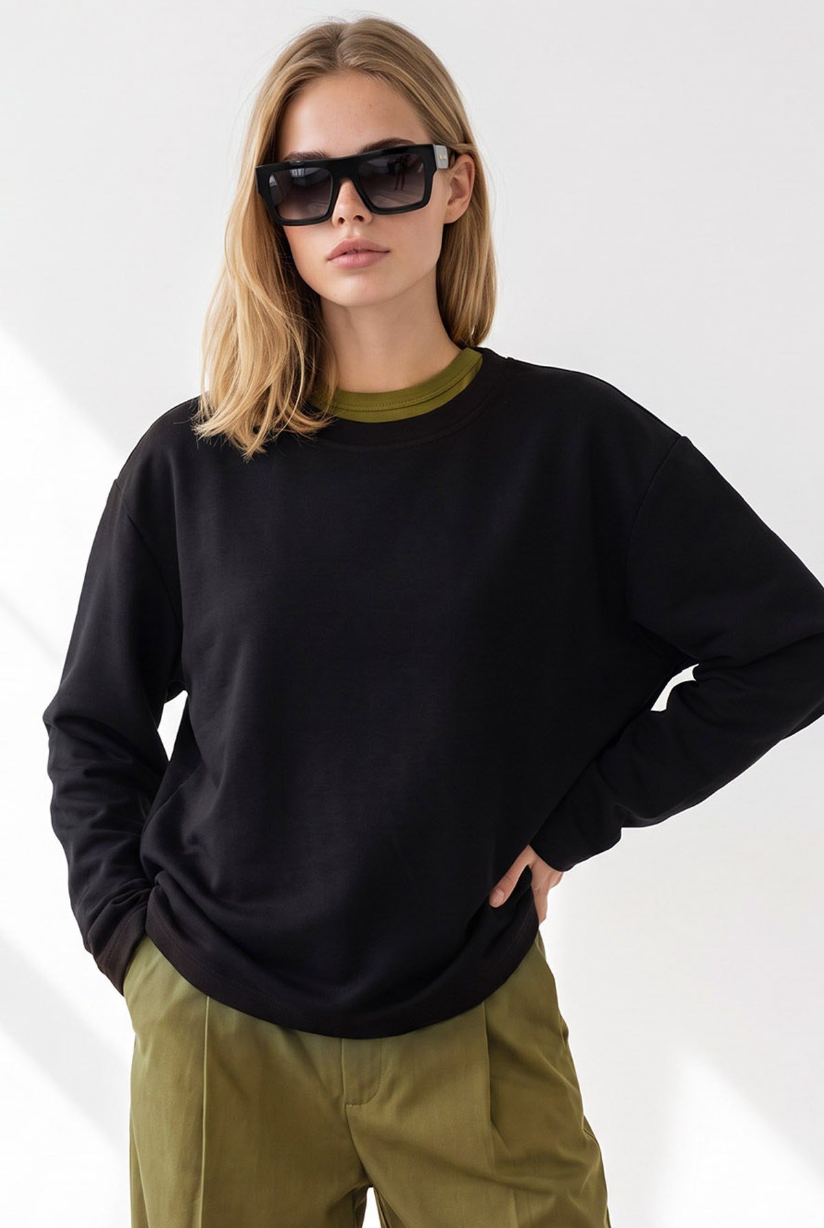 Bisiklet Yaka Modal Tuşeli Dökümlü Basic Sweatshirt Siyah