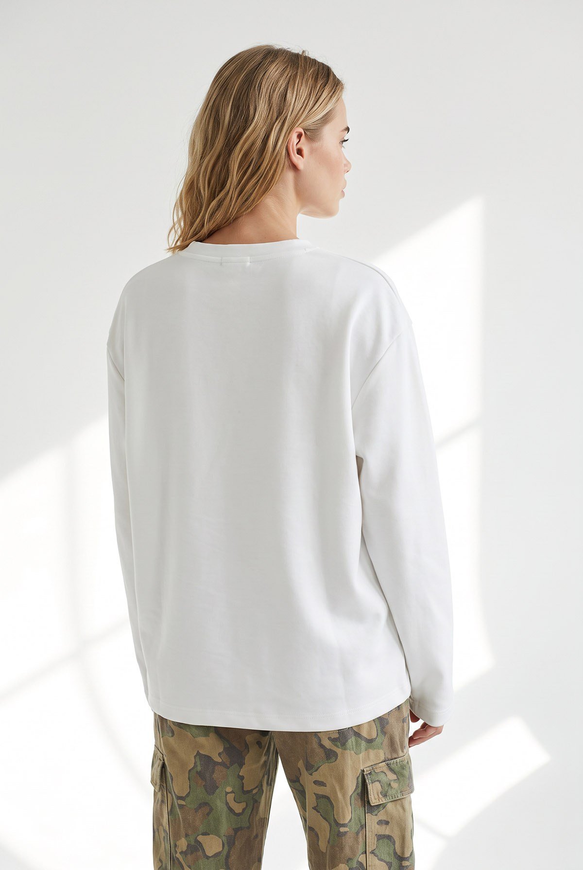 Bisiklet Yaka Modal Tuşeli Dökümlü Basic Sweatshirt Beyaz