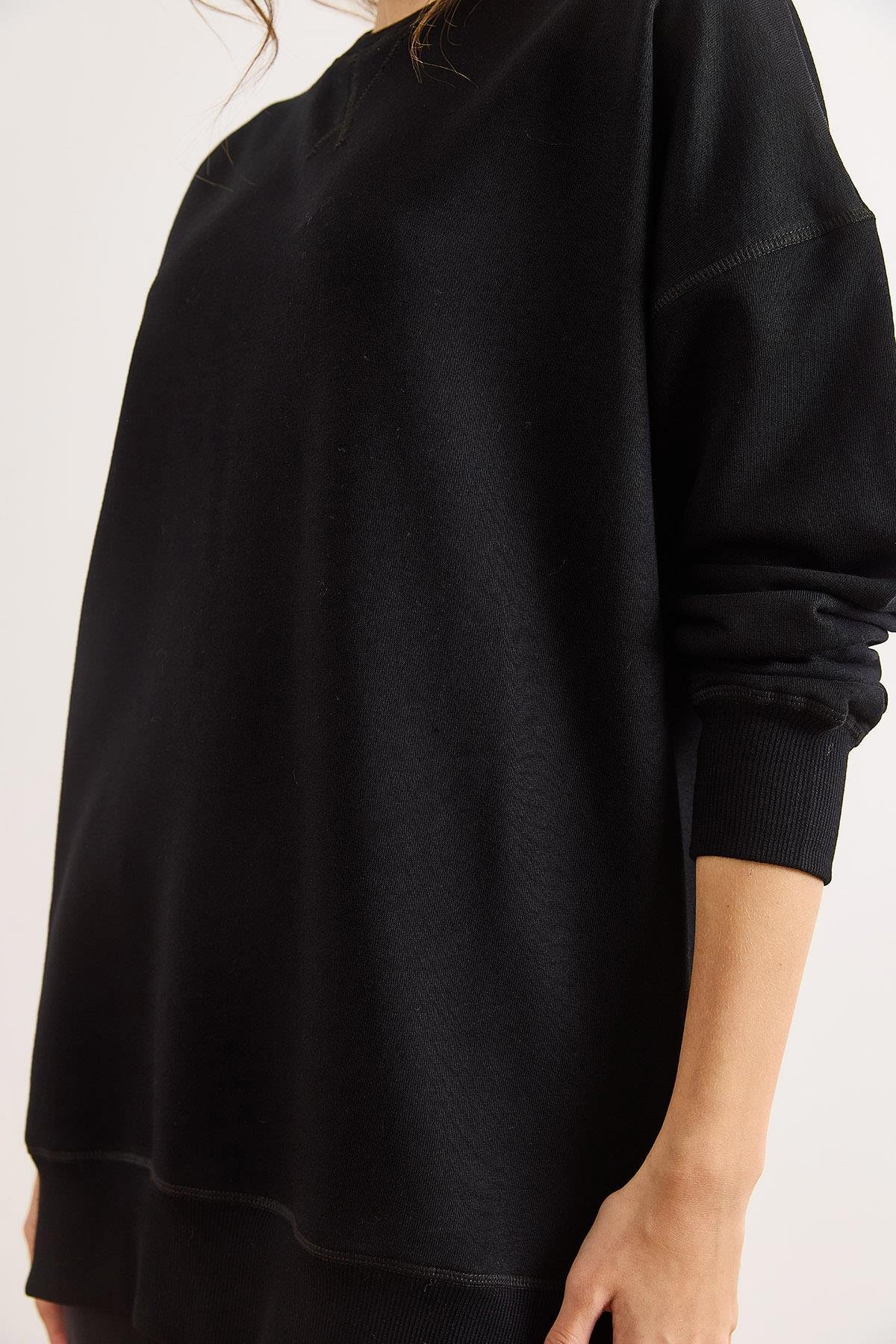 Bisiklet Yaka Şardonsuz Kalın Sweatshirt Siyah
